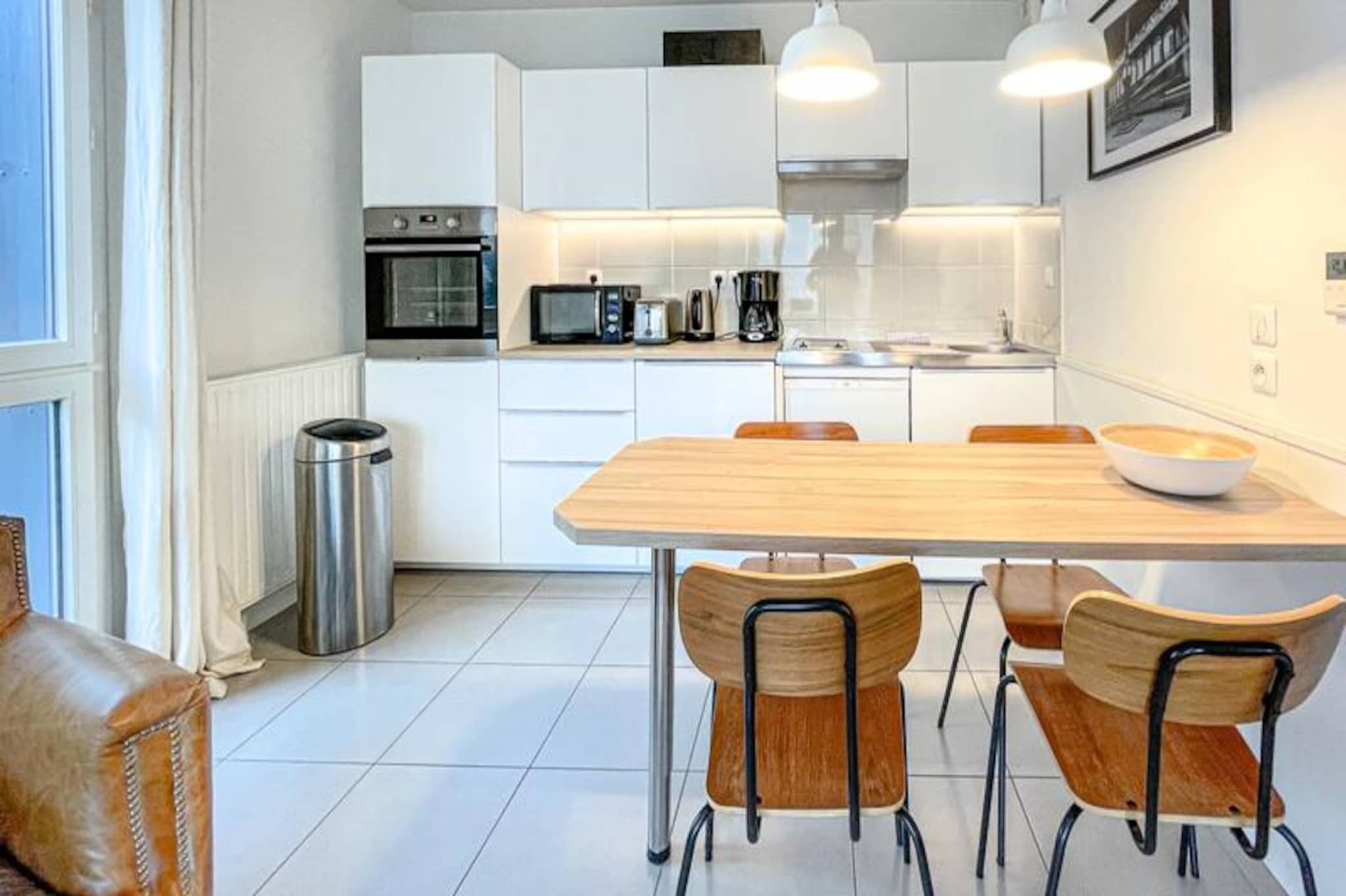 Appartement Rayonnant Et Moderne Très Bien Situé, Proche De La Cité Du Vin-Image-tags.