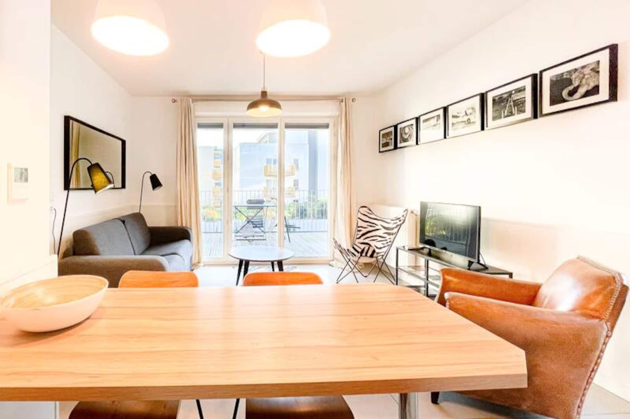 Appartement Rayonnant Et Moderne Très Bien Situé, Proche De La Cité Du Vin-Image-tags.