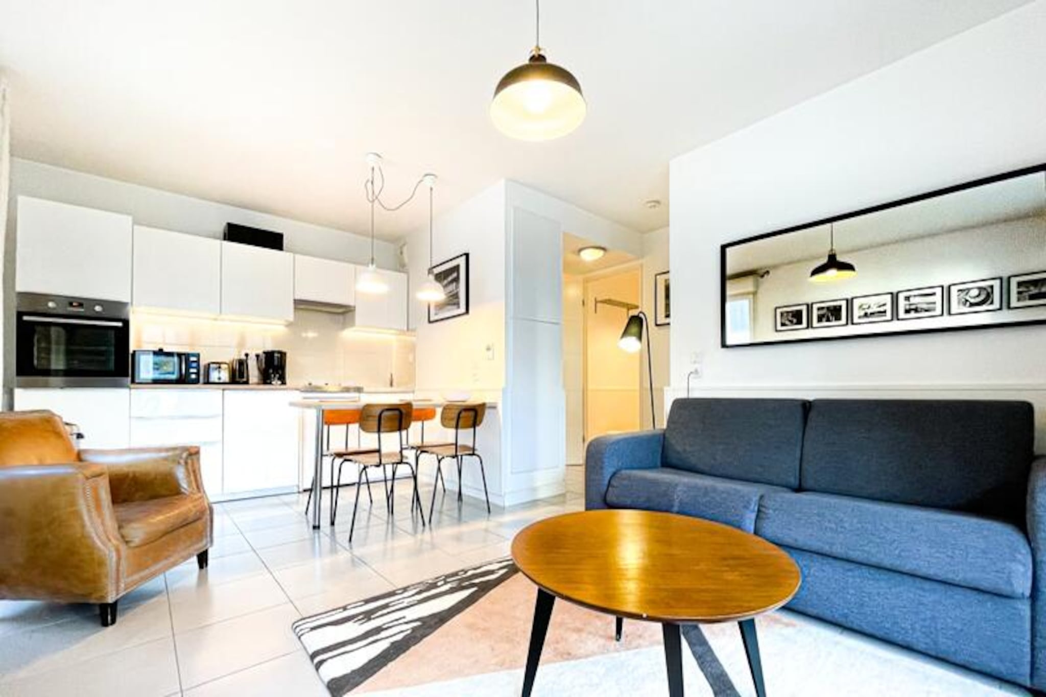 Appartement Rayonnant Et Moderne Très Bien Situé, Proche De La Cité Du Vin-Image-tags.