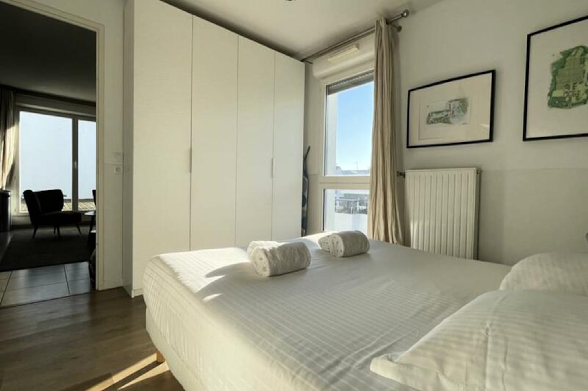 Spacieux Appartement Remarquablement Lumineux Avec Parking à La Cité Du Vin-Image-tags.