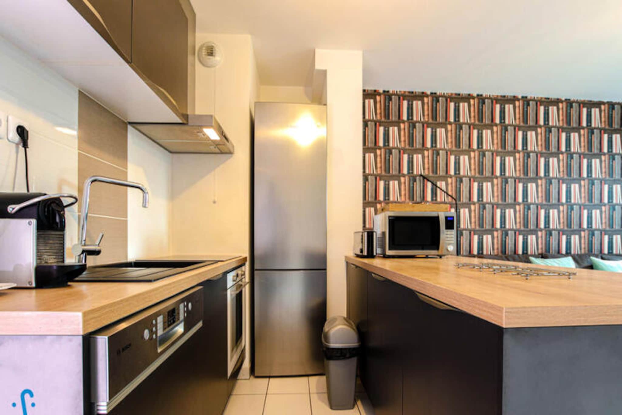 Appartement Charmant Et Moderne Pour 4 Avec Parking, Proche Cité Du Vin-Image-tags.