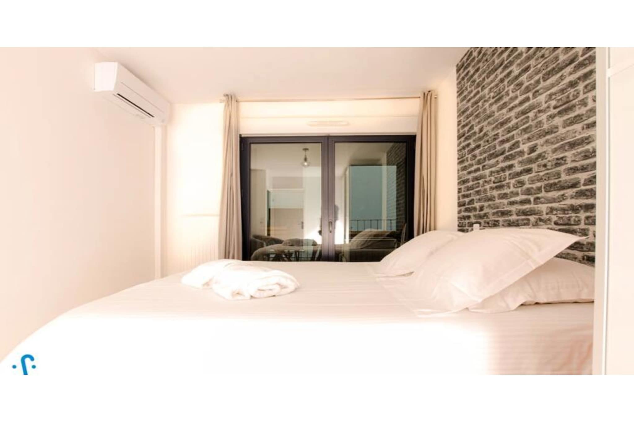 Appartement Charmant Et Moderne Pour 4 Avec Parking, Proche Cité Du Vin-Bedroom