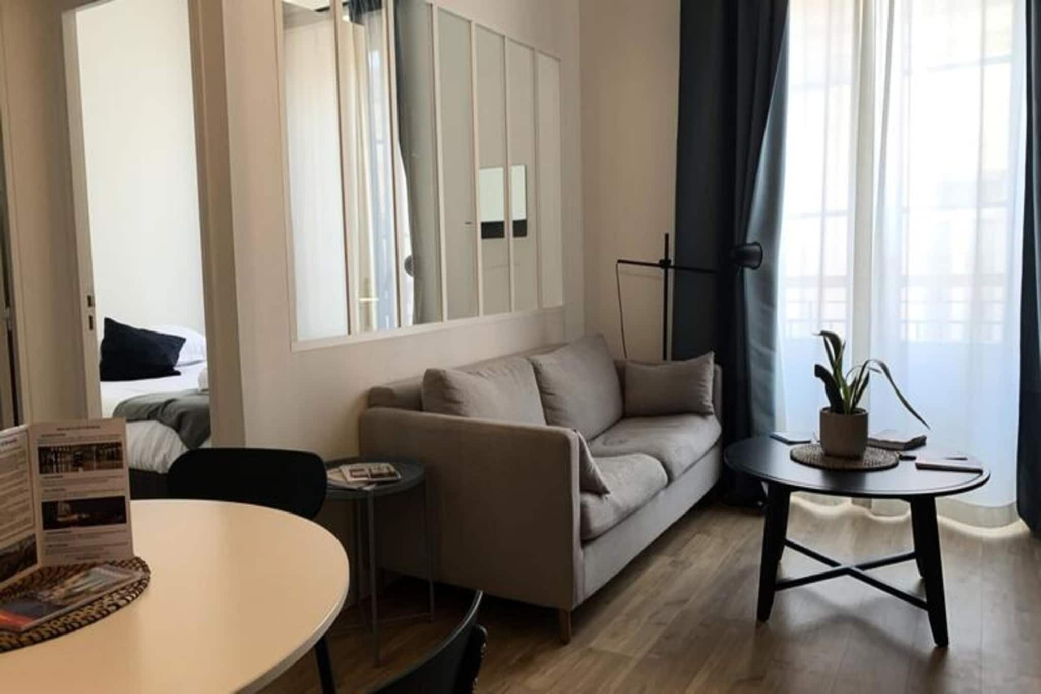 Bright Apt in Pierre Bordelaise, Bordeaux