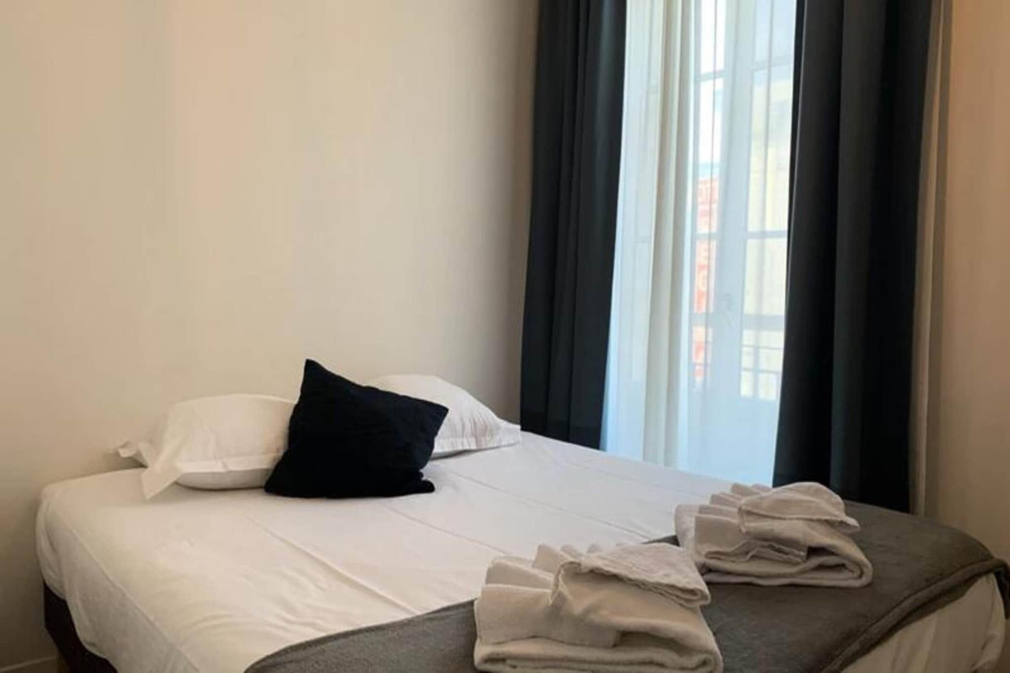 This bright and charming apartment, located in the heart of Bordeaux, offers the perfect base for exploring the city. Situated on the second floor of a beautiful, typically Bordeaux building, the apartment combines modern comfort with traditional French elegance. Recently renovated, it is equipped with all the necessary amenities for a relaxing stay, including Wifi, a Nespresso coffee machine, TV, hairdryer, and iron. The apartment features a cozy bedroom with a queen-size bed (160 cm) and a sofa bed (140 cm), making it ideal for up to 4 guests.

The location is unbeatable, just steps from the Gare Saint-Jean, making it easy to access the city's attractions via the tram, with a stop only 100 meters away. For those arriving by air, the apartment is easily accessible from Mériignac Airport via bus. If you're driving, there’s a public parking facility at Place de la Victoire, located just 200 meters from the apartment.

Bordeaux itself is a vibrant and sophisticated city, known for its stunning architecture, rich cultural heritage, and world-renowned wine region. The apartment is perfectly positioned to explore the city’s historical sites, such as the Place de la Bourse, the Miroir d'Eau, and the grand Bordeaux Opera House. With numerous cafés, shops, and restaurants right at your doorstep, you’ll have plenty to see and do. Bordeaux’s beautiful parks, including the Parc Bordelais and the Botanical Garden, are also within easy reach.





