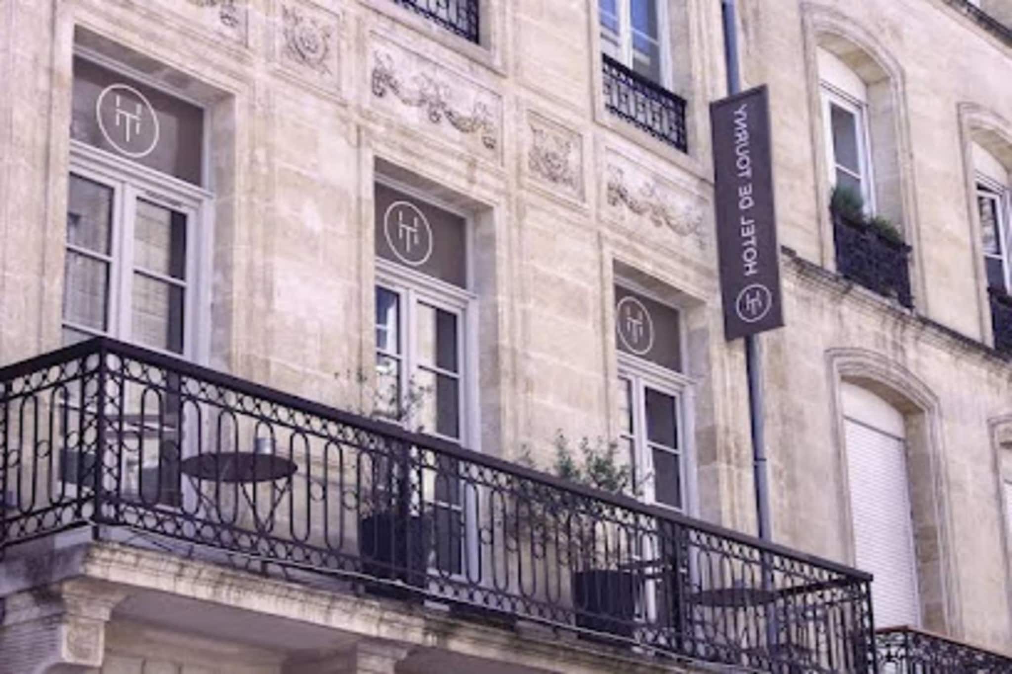 Radiant 55m² Apt in Bordeaux Center