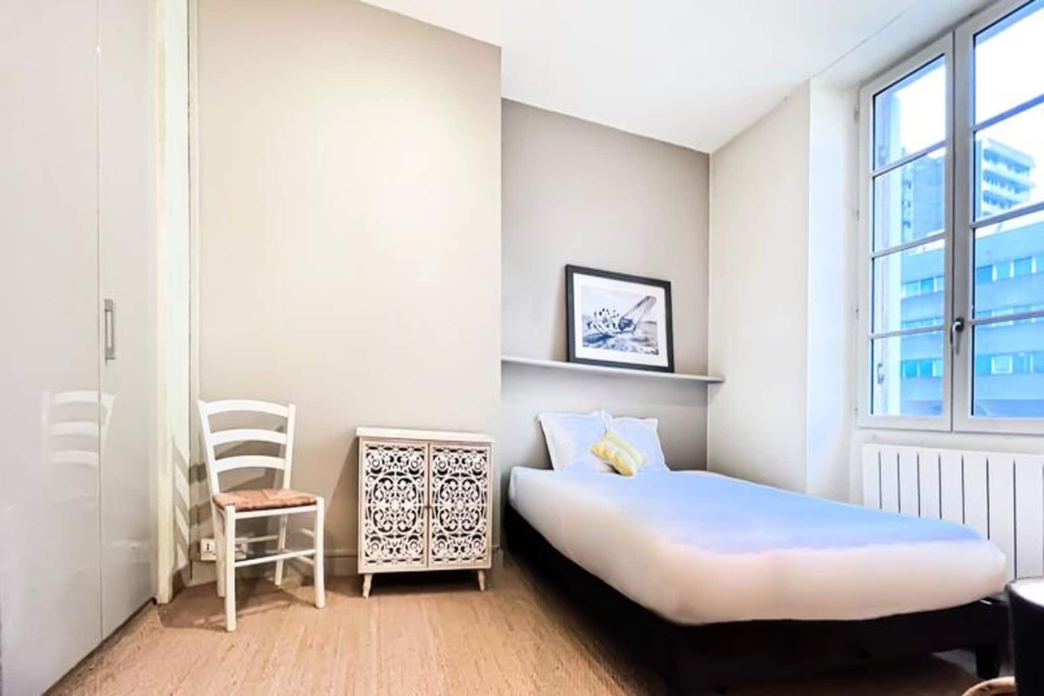Charming Apt for 4 in Bordeaux Center