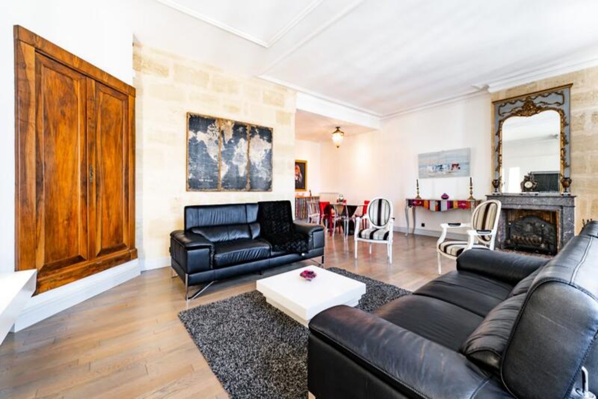 Apartment in Bordeaux near Saint-Michel Basilica
