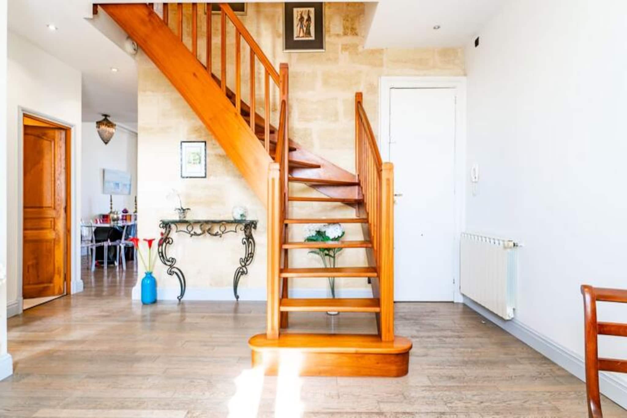Apartment in Bordeaux near Saint-Michel Basilica