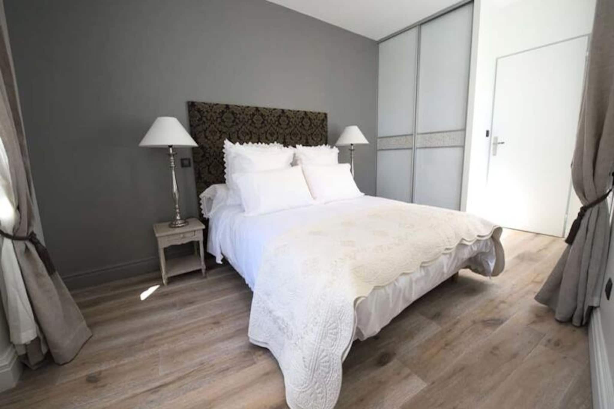 Superb Apartment Gambetta District