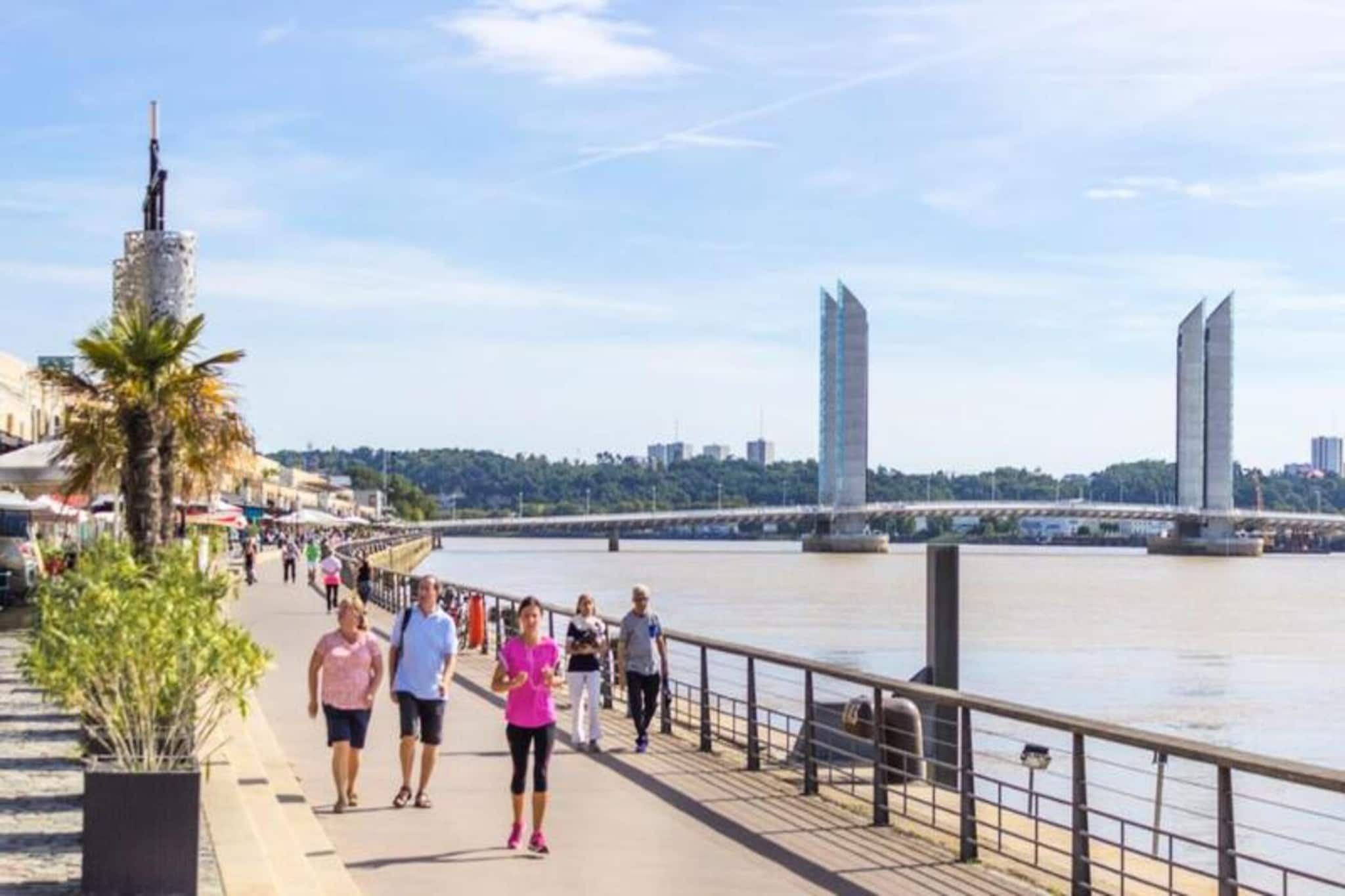 Appart'Hôtel Mer & Golf Bordeaux Bassins à Flot***-Bedroom