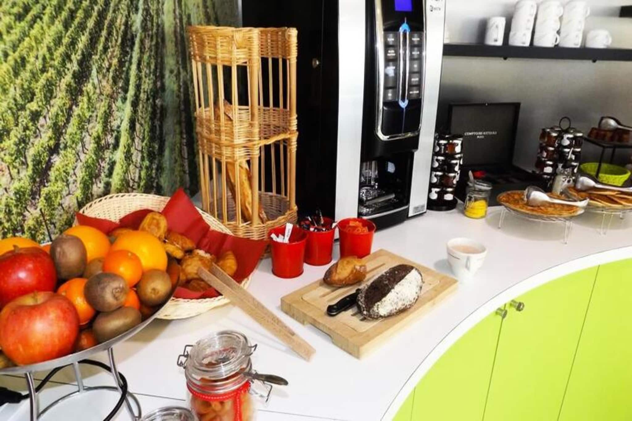 Appart'Hôtel Mer & Golf Bordeaux Bassins à Flot***-Bedroom