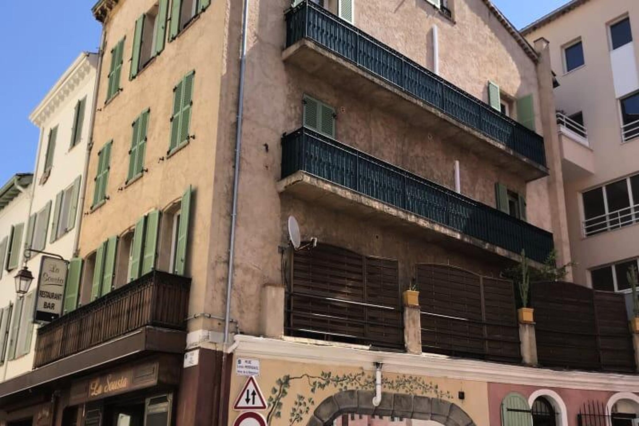 Bnb Renting Residence, Suquet