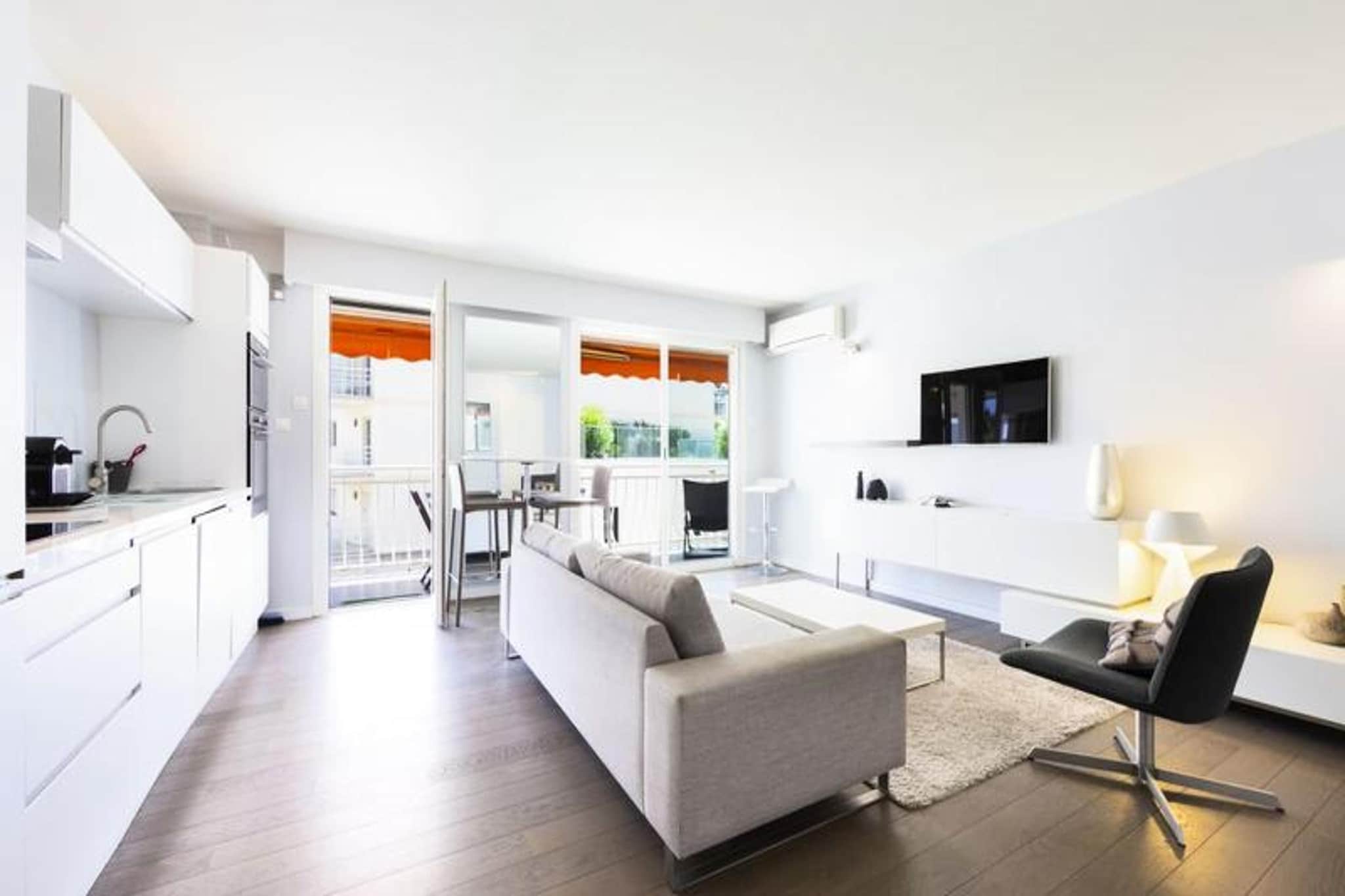 Modern Residence 2 Bedroom Terrace