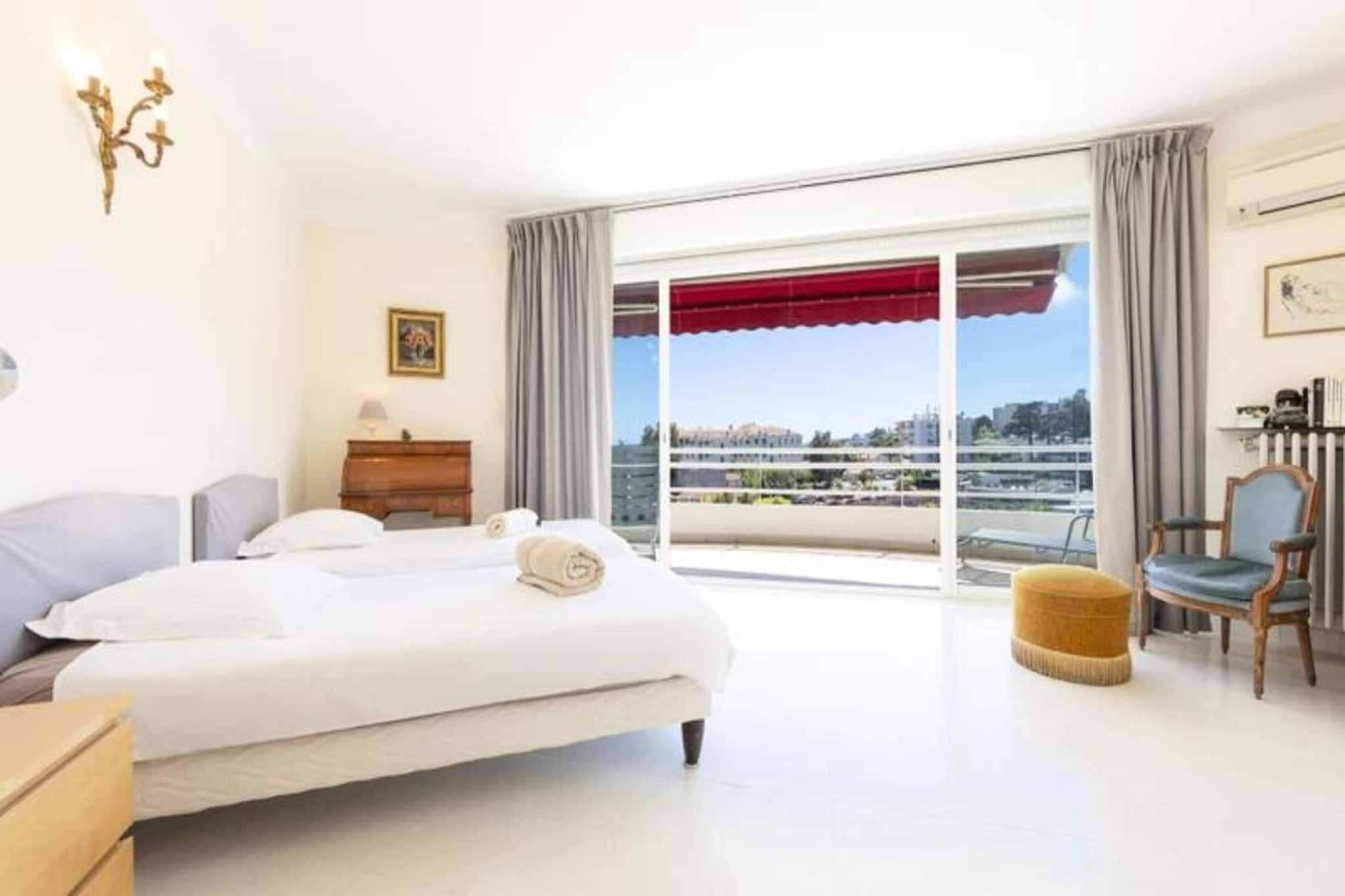 105m² Sea View Modern Apartment