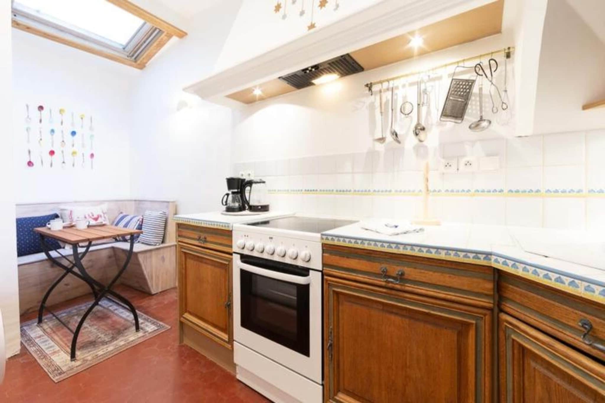 Bnb Renting Grand Studio in Old Town