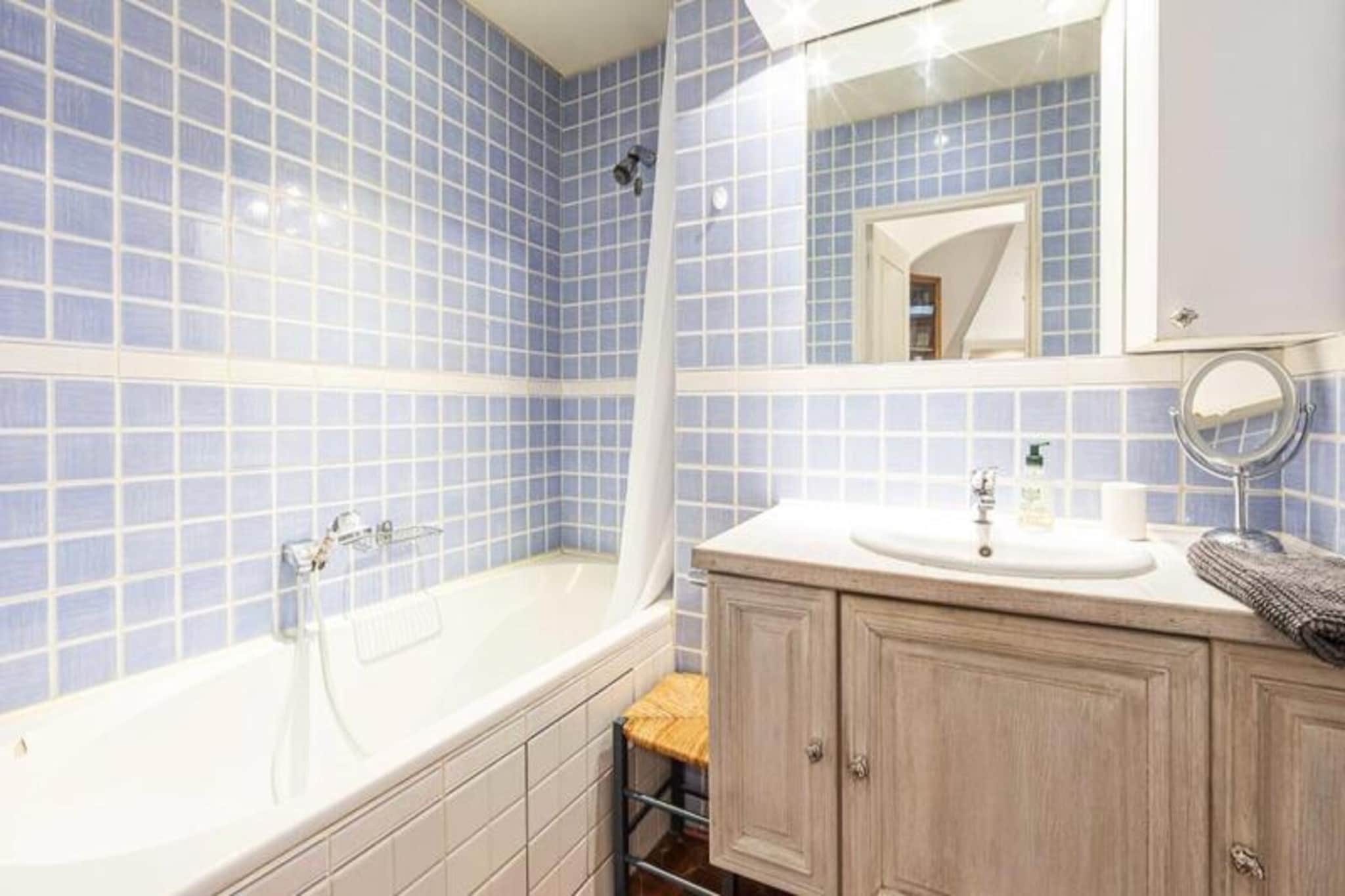 Bnb Renting Grand Studio in Old Town