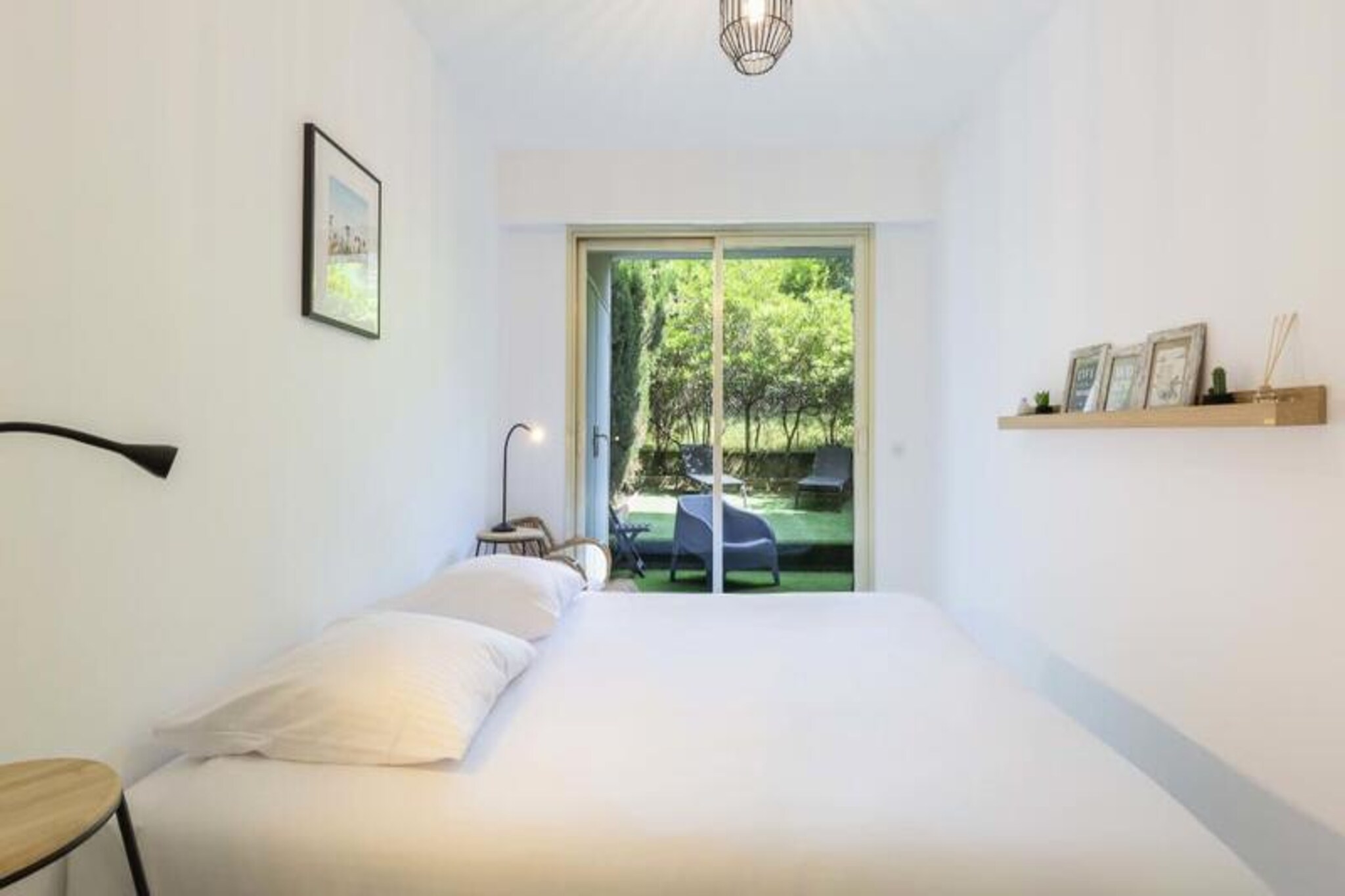 Exceptional 3-Bed Apt, Terrace & Garden in Cannes