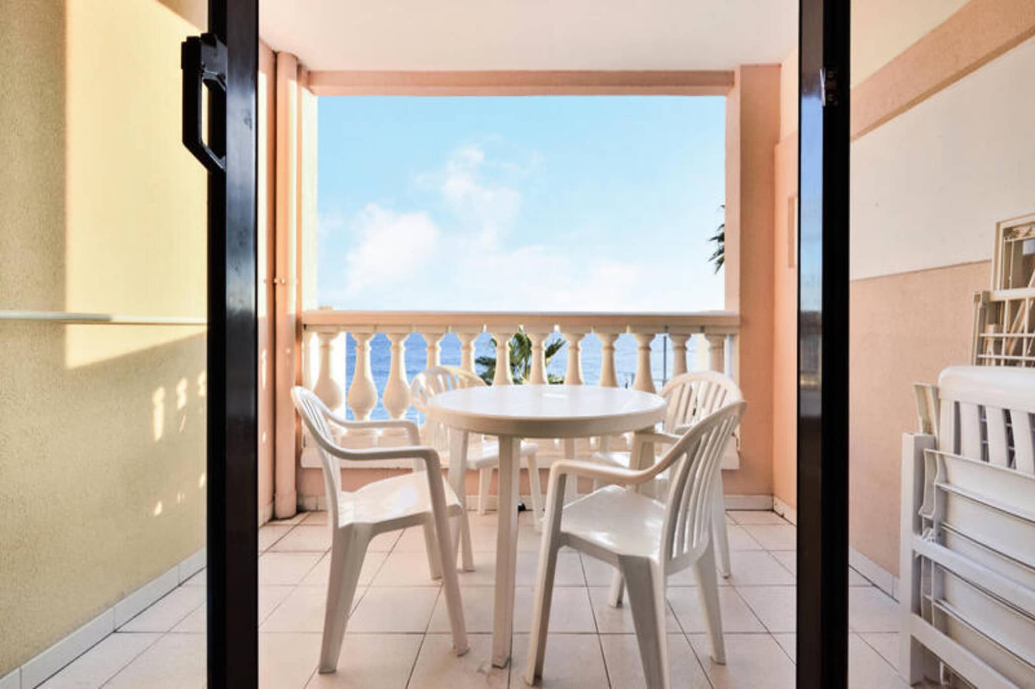 This spacious 25m² apartment at the Cannes Verrerie residence offers a functional and comfortable layout, ideal for a small family or group of friends. It includes a living room with two sofa beds and a pull-out bed, comfortably sleeping up to 3 guests. The apartment also features a separate bedroom with a double bed, a bathroom with a shower, and a separate toilet.
Located in the La Bocca district, just 100 meters from the Mediterranean, this residence offers easy access to the beach via a pedestrian tunnel. The area is ideal for enjoying both relaxing beach days and lively holiday activities. The residence features two outdoor swimming pools (one open from mid-April to mid-November and the other from June to mid-October), surrounded by terraces and palm trees. Additionally, seasonal entertainment is provided, adding to the lively atmosphere.
The apartment is equipped with a well-appointed kitchen area open to the living room, allowing guests to prepare their own meals. The kitchen includes essential appliances for a comfortable stay. While the apartment offers essential amenities, guests should note that Wi-Fi is available for a surcharge and is subject to availability. End-of-stay cleaning is mandatory and to be paid upon arrival. The residence provides a great value for a holiday in Cannes, combining comfort, prime location, and access to family-friendly amenities like pools and seasonal entertainment.