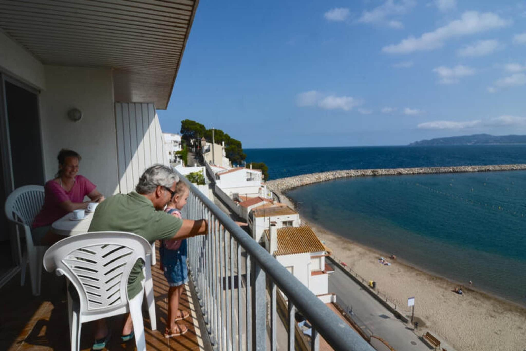 Appartements à L'Estartit-Buitenkant zomer