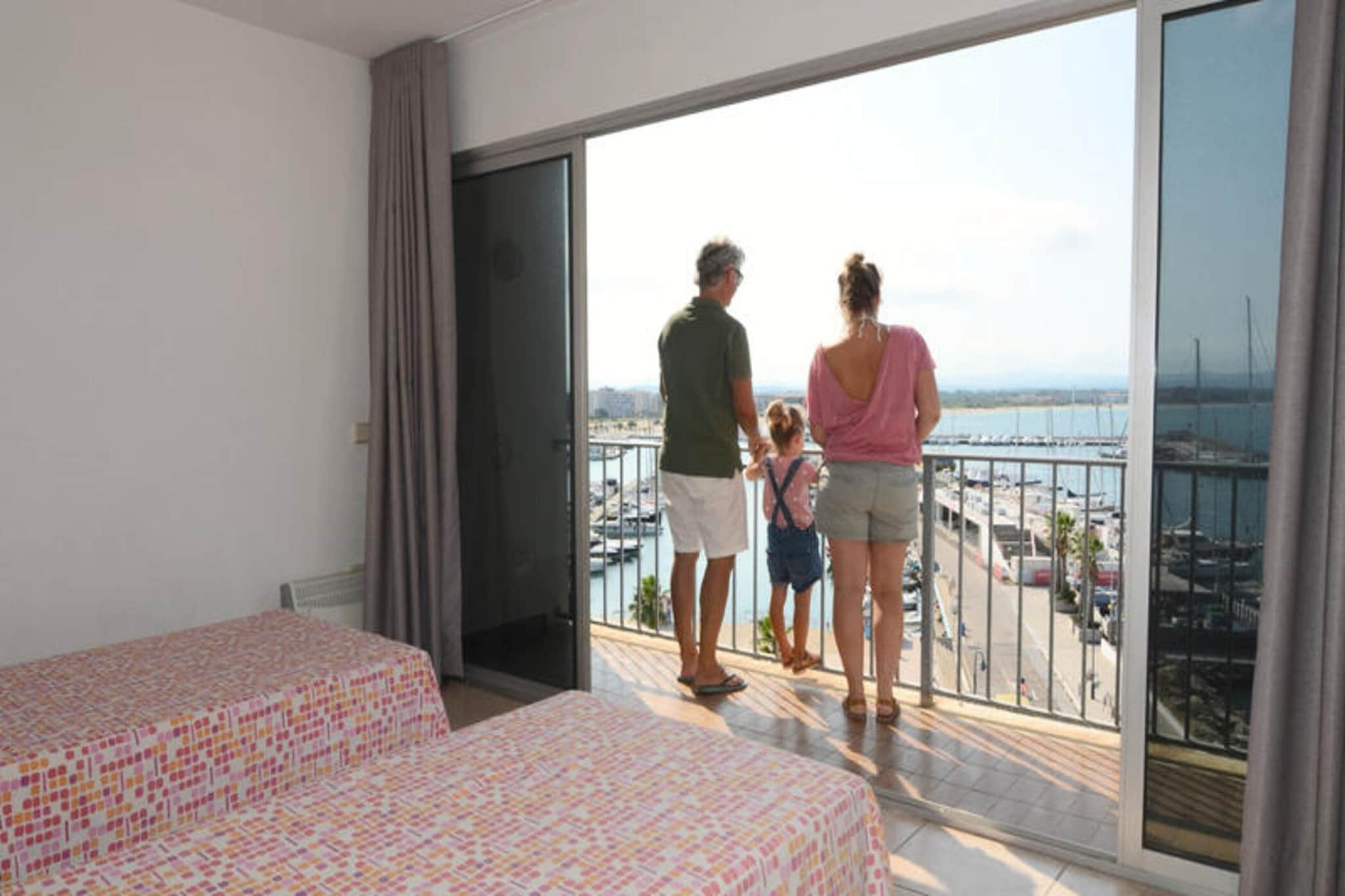 Appartements à L'Estartit-Buitenkant zomer