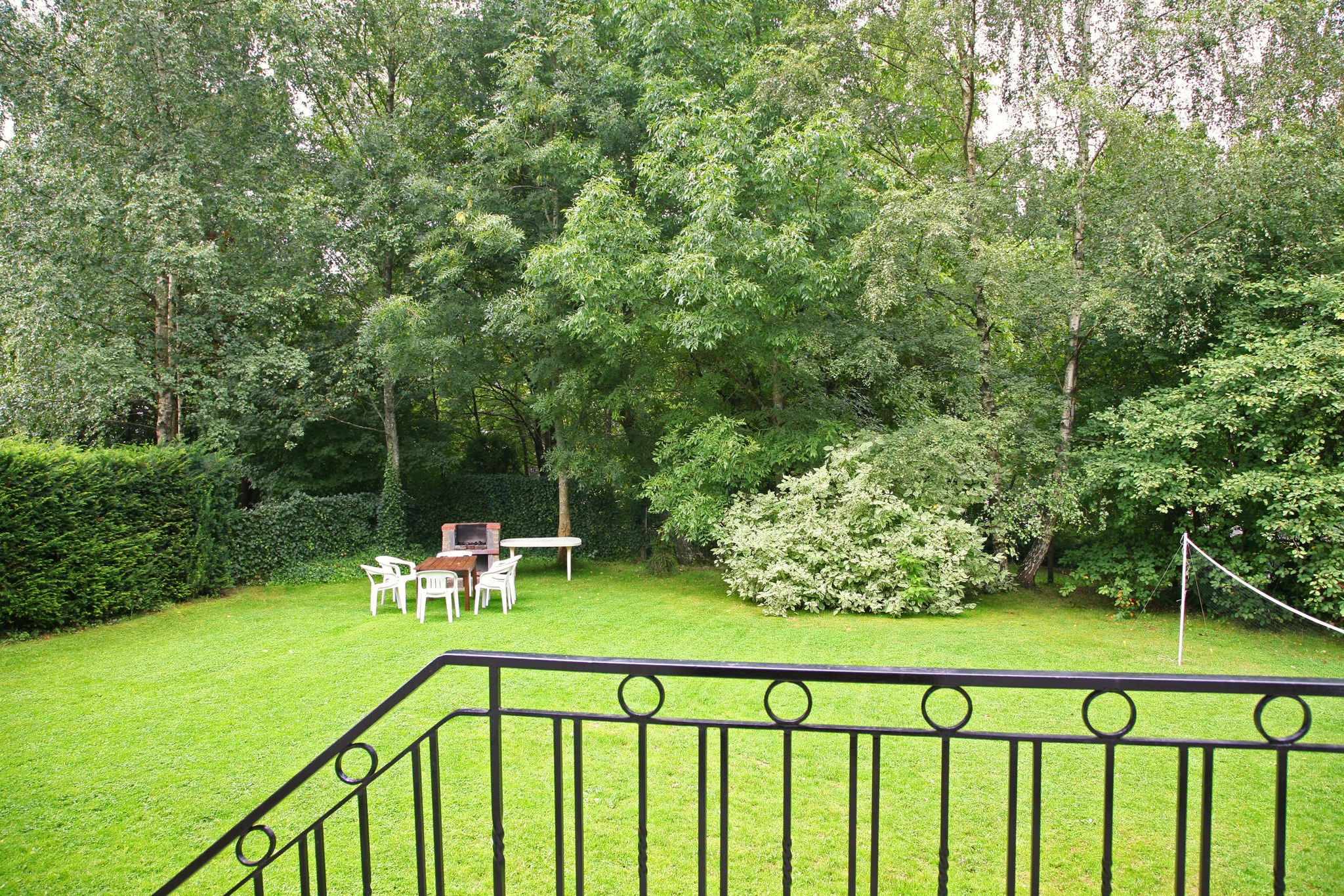 Gemütliches Ferienhaus in Waldnähe mit Garten in Manhay