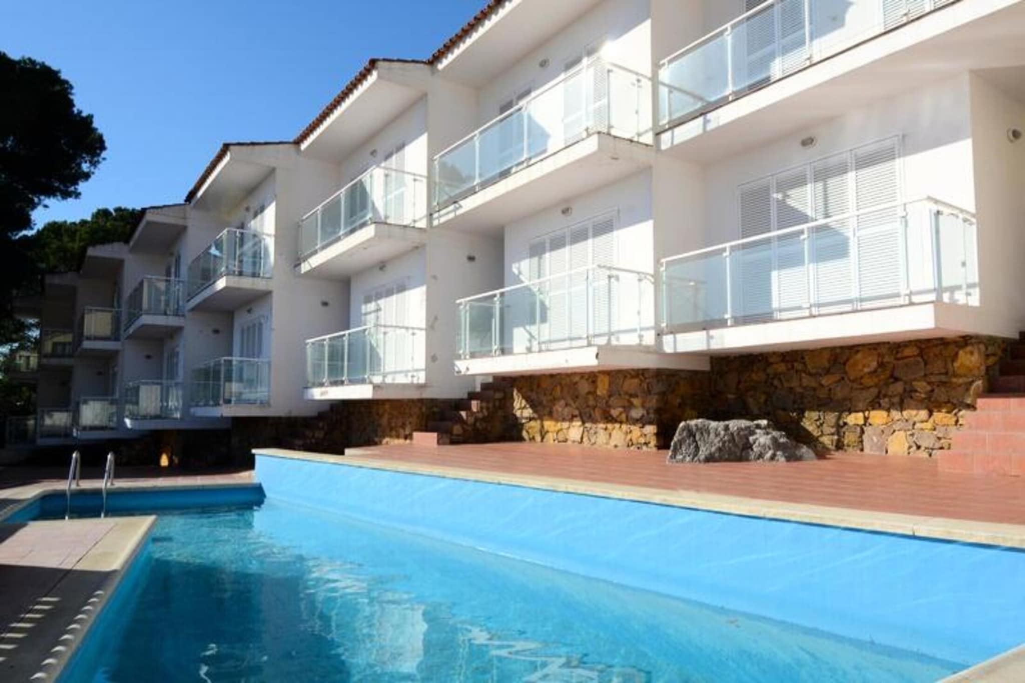 Appartements à L'Estartit-Außenbereich Sommer