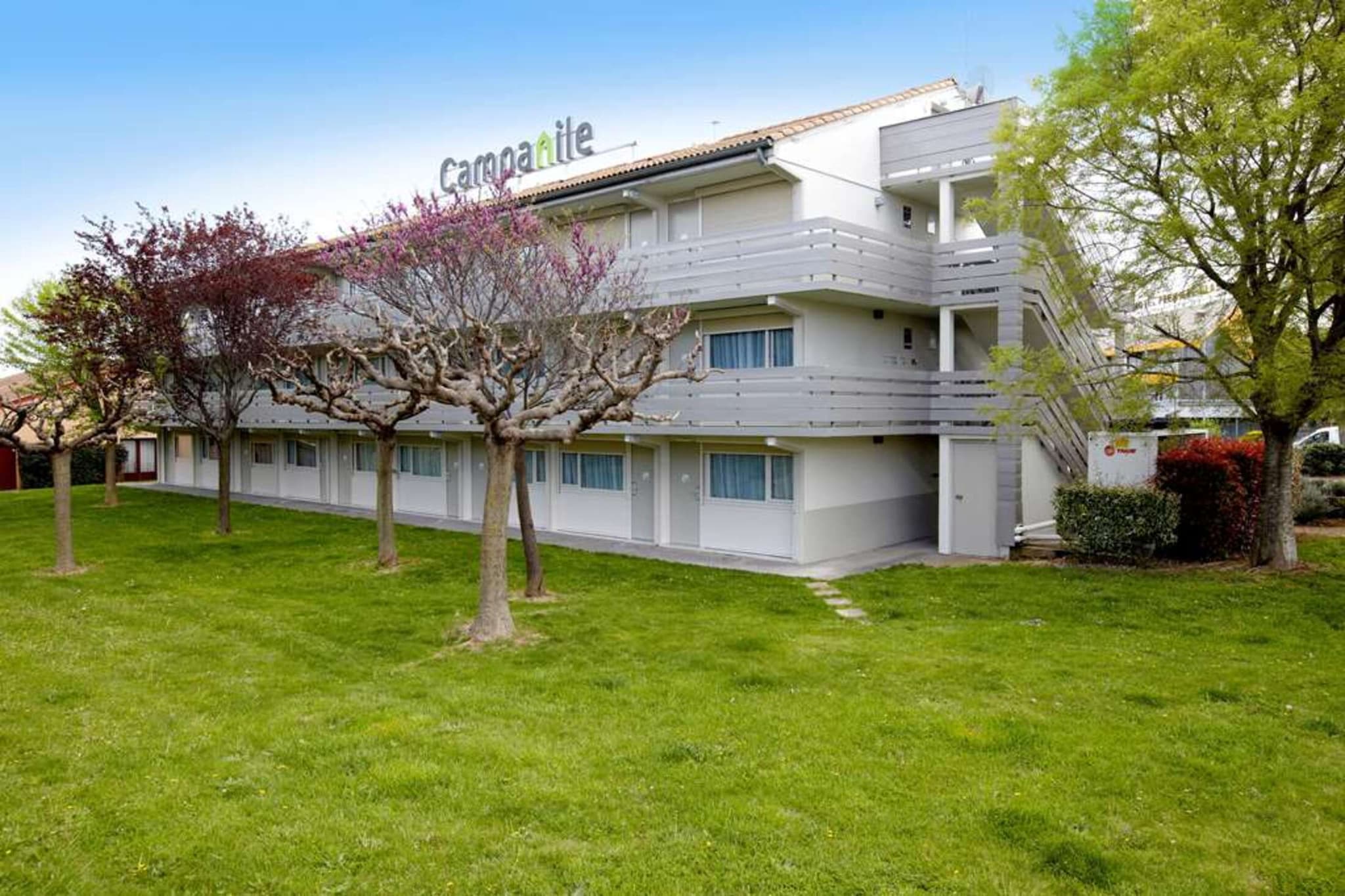 Résidence Athéna-Zones été à 5 km