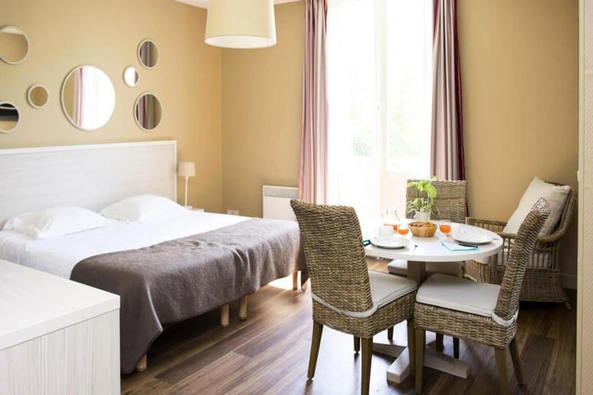 Résidence Villa Régina - Vacances Bleues-Buitenkant zomer