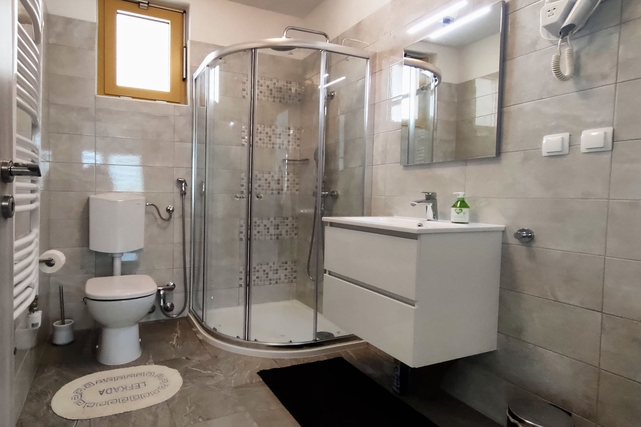 Lovely Sea View Apartments Krk - Standard One Bedroom Apartment with Sea View (owner One bedroom apartment with sea view)-Badkamer