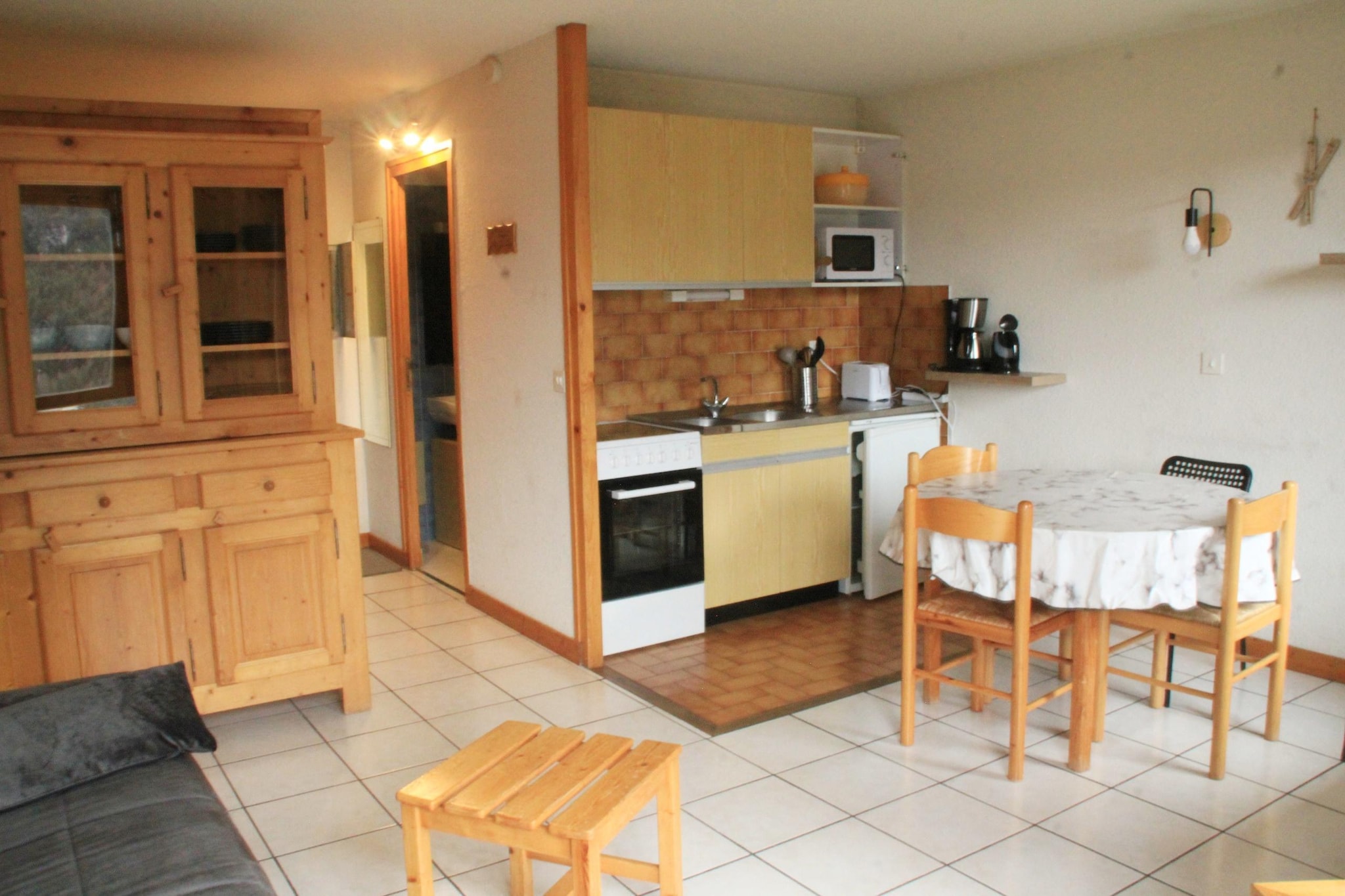 Chambron CB14 CENTER & VIEW 4 Pers.-Woonkamer