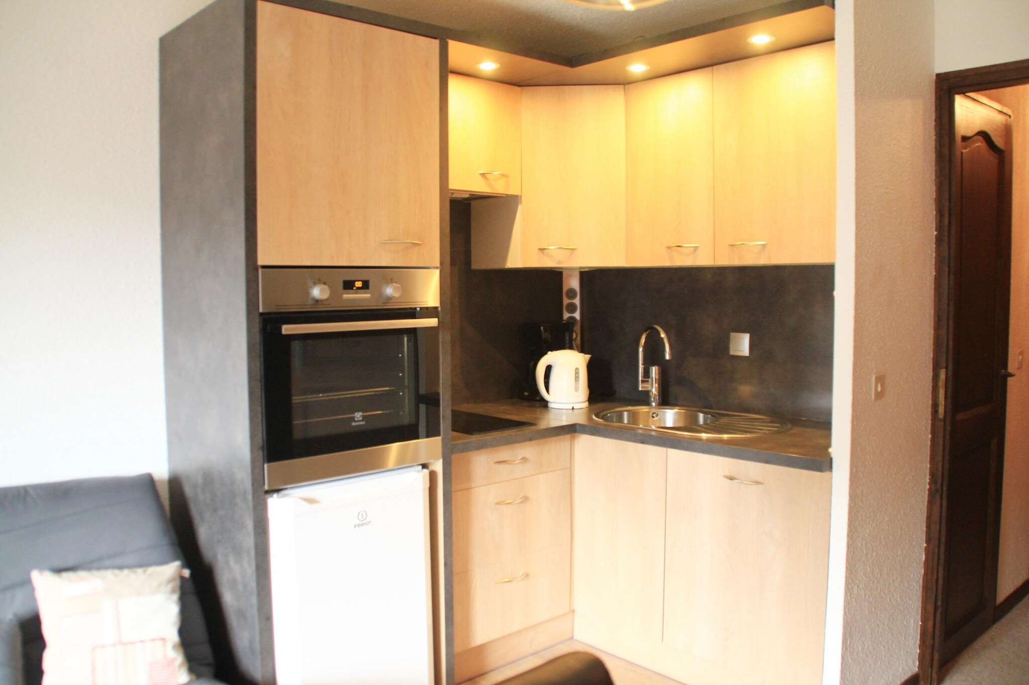 Corina CN35 QUIET & NATURE 5 Pers.-Keuken