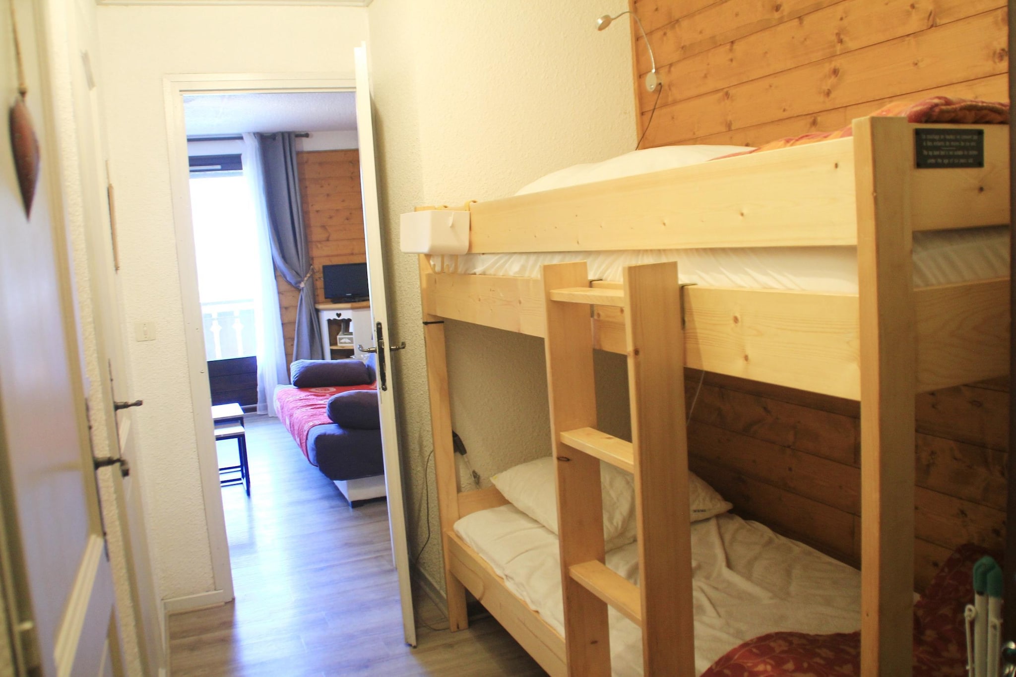 Corina CN11 QUIET & MOUNTAIN 4 Pers.-Slaapkamer