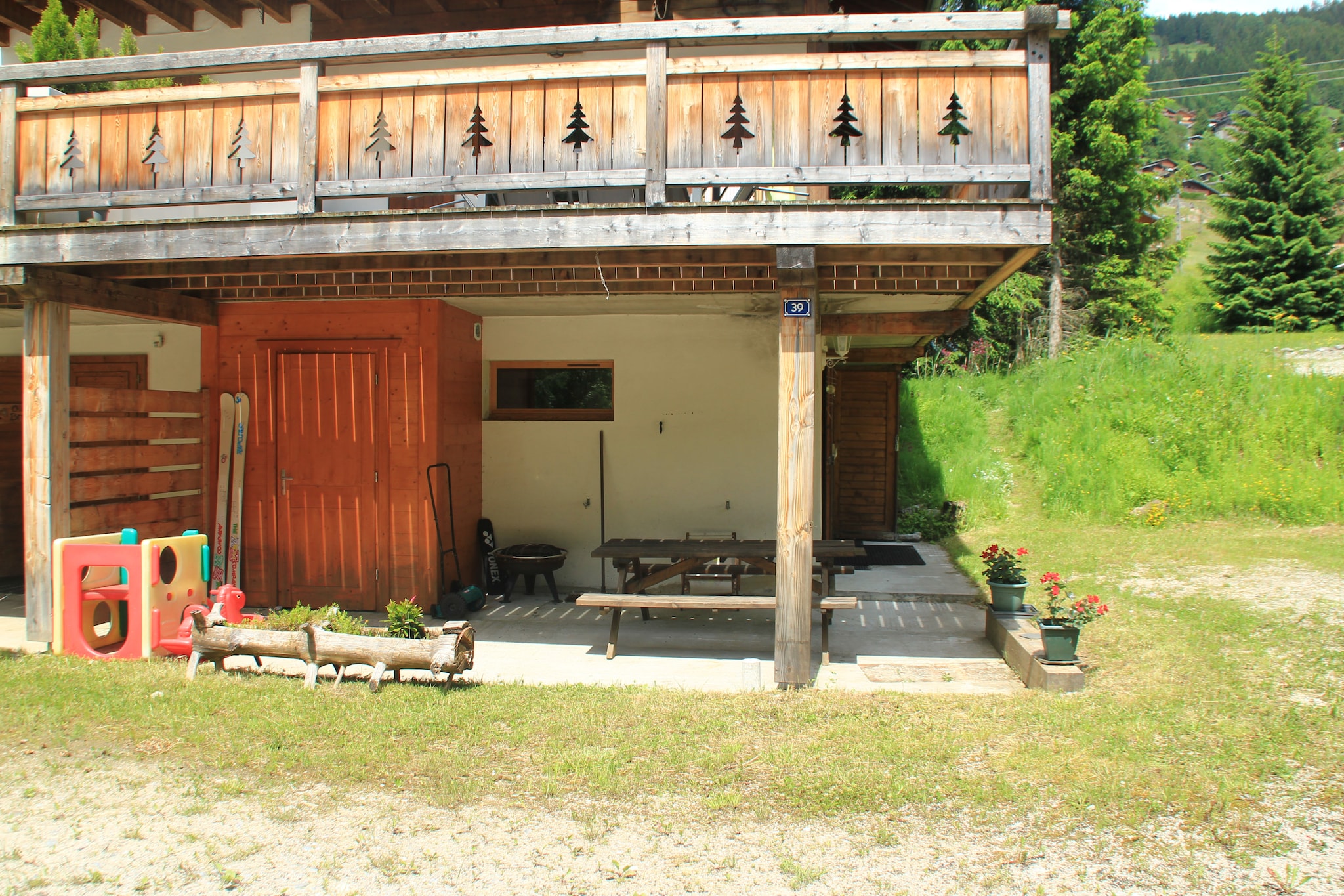 Chalet in Abondance Valley with Stunning Views