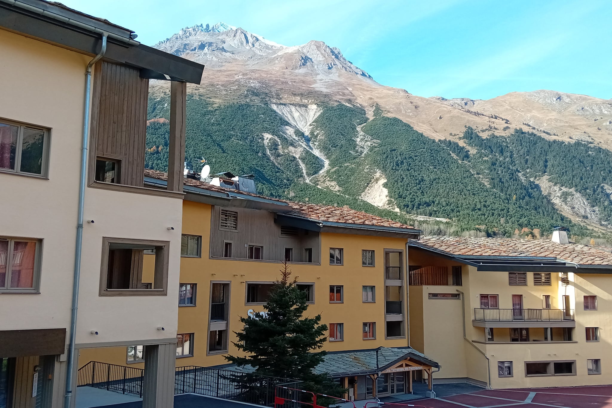 Terrasses D 308 - PARC NAT. VANOISE appart. 4 pers-Buitenlucht