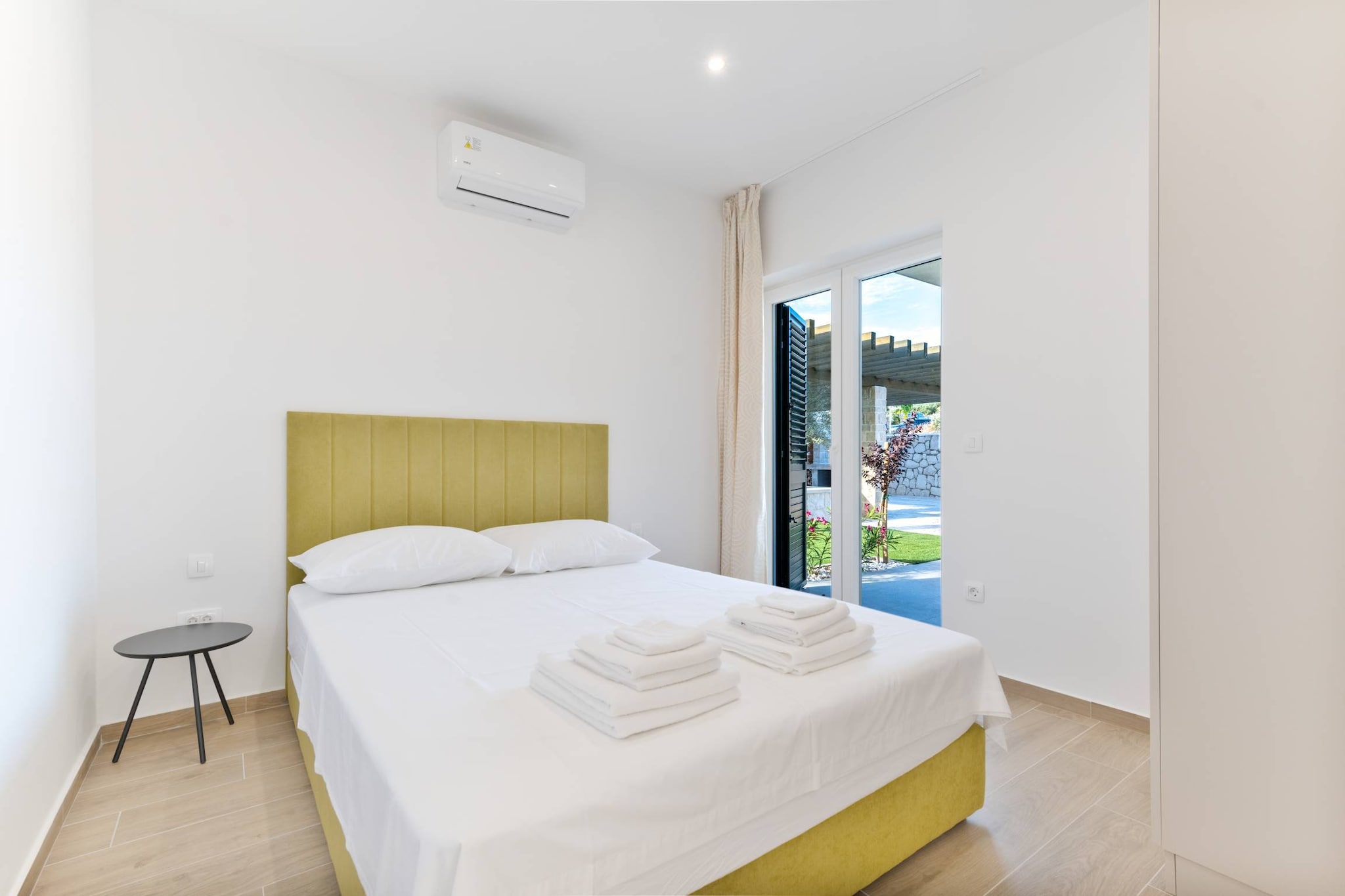 Luxury Living at Horizon Retreat - Two Bedroom Apartment (owner South S3)