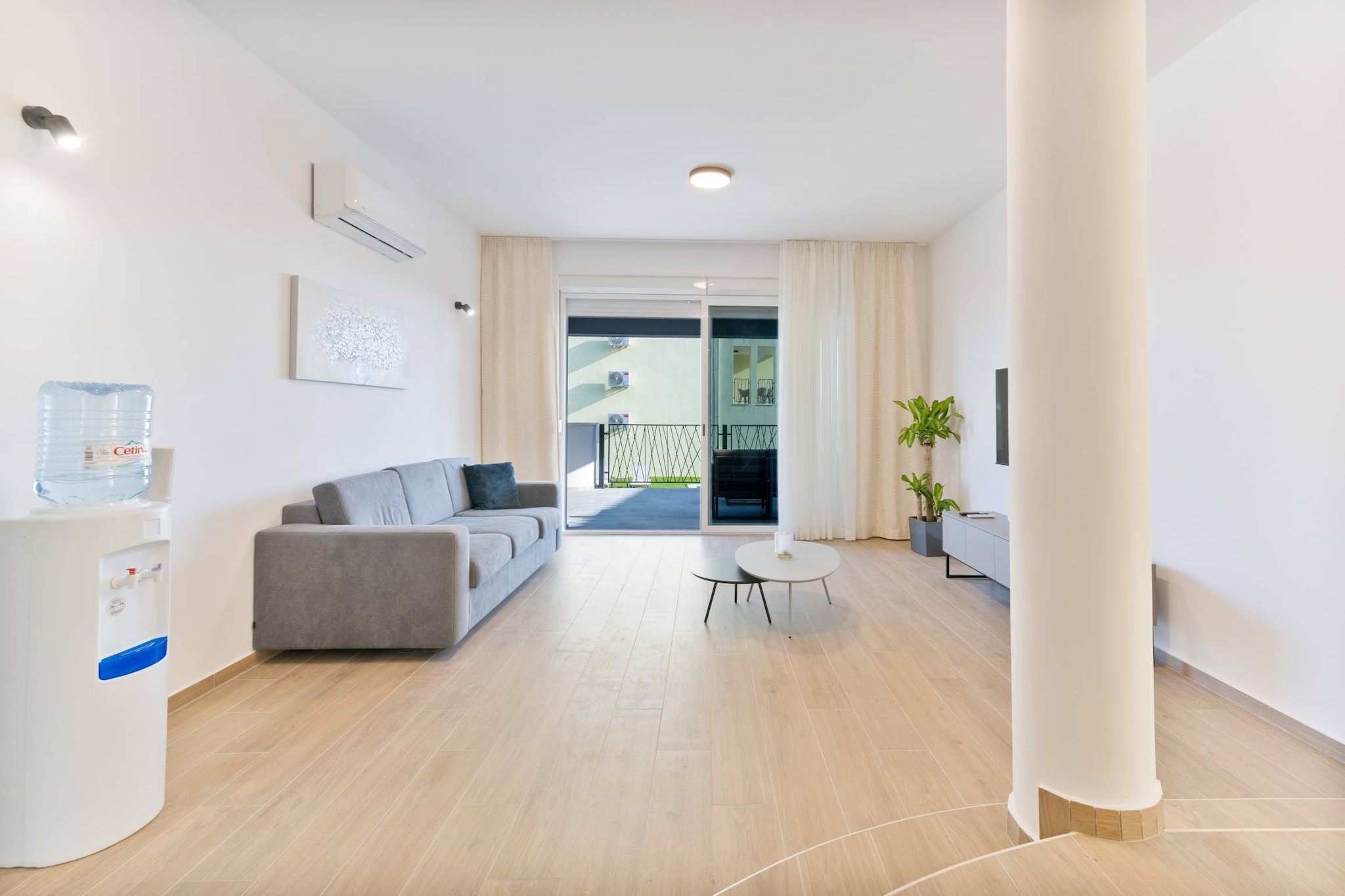Luxury Living at Horizon Retreat - Three Bedroom Apartment (owner Central S1)