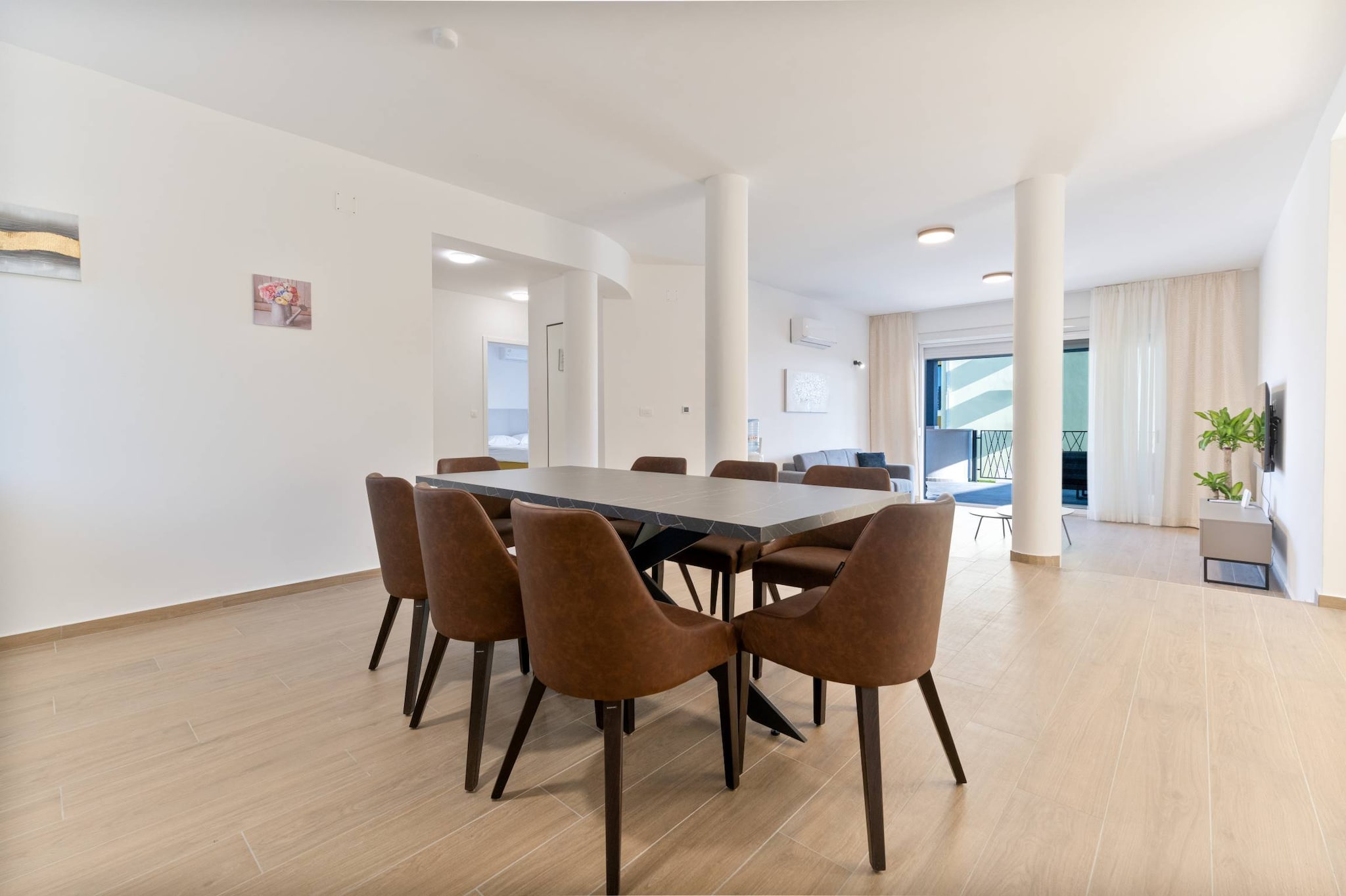 Luxury Living at Horizon Retreat - Three Bedroom Apartment (owner Central S1)-Esszimmer