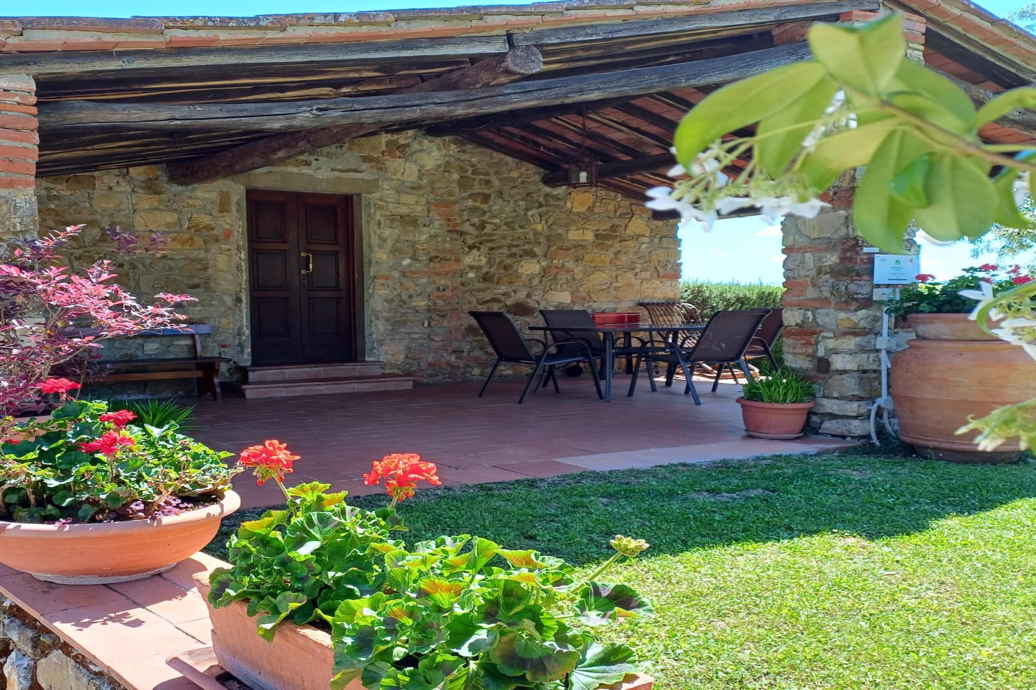Agriturismo Podere Ceccherini in San Leolino - La Loggia-Tuinen zomer
