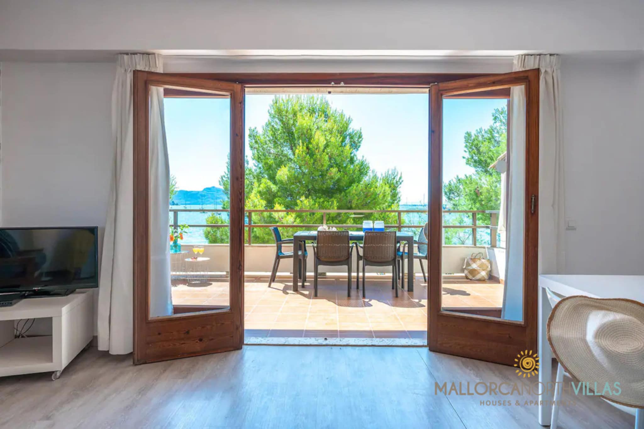 Apartamento Voramar I : Primera Línea en Pine Walk-Terrassenbalkon