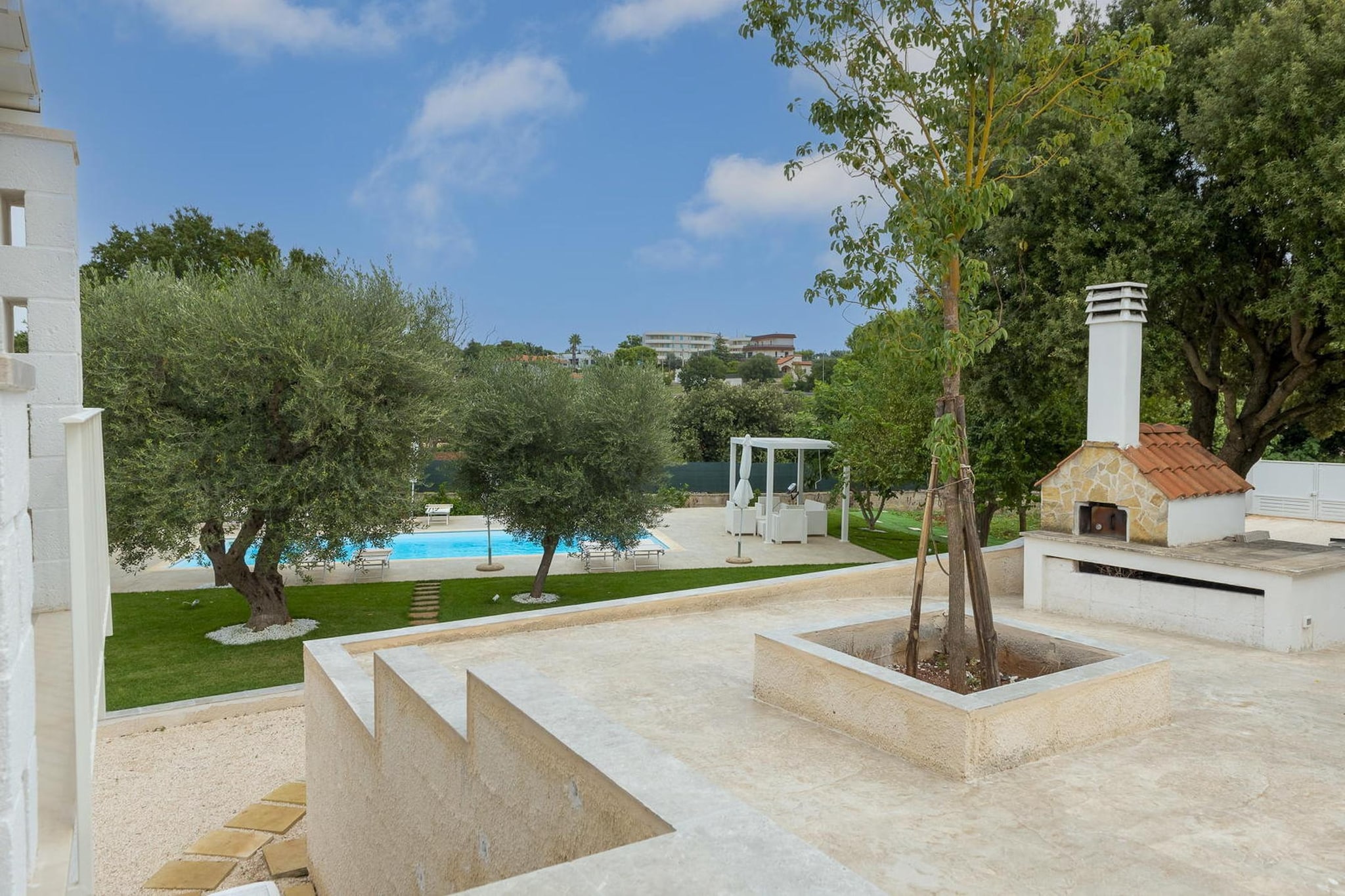 Villa dei Monti in Cisternino - Buitenkant zomer