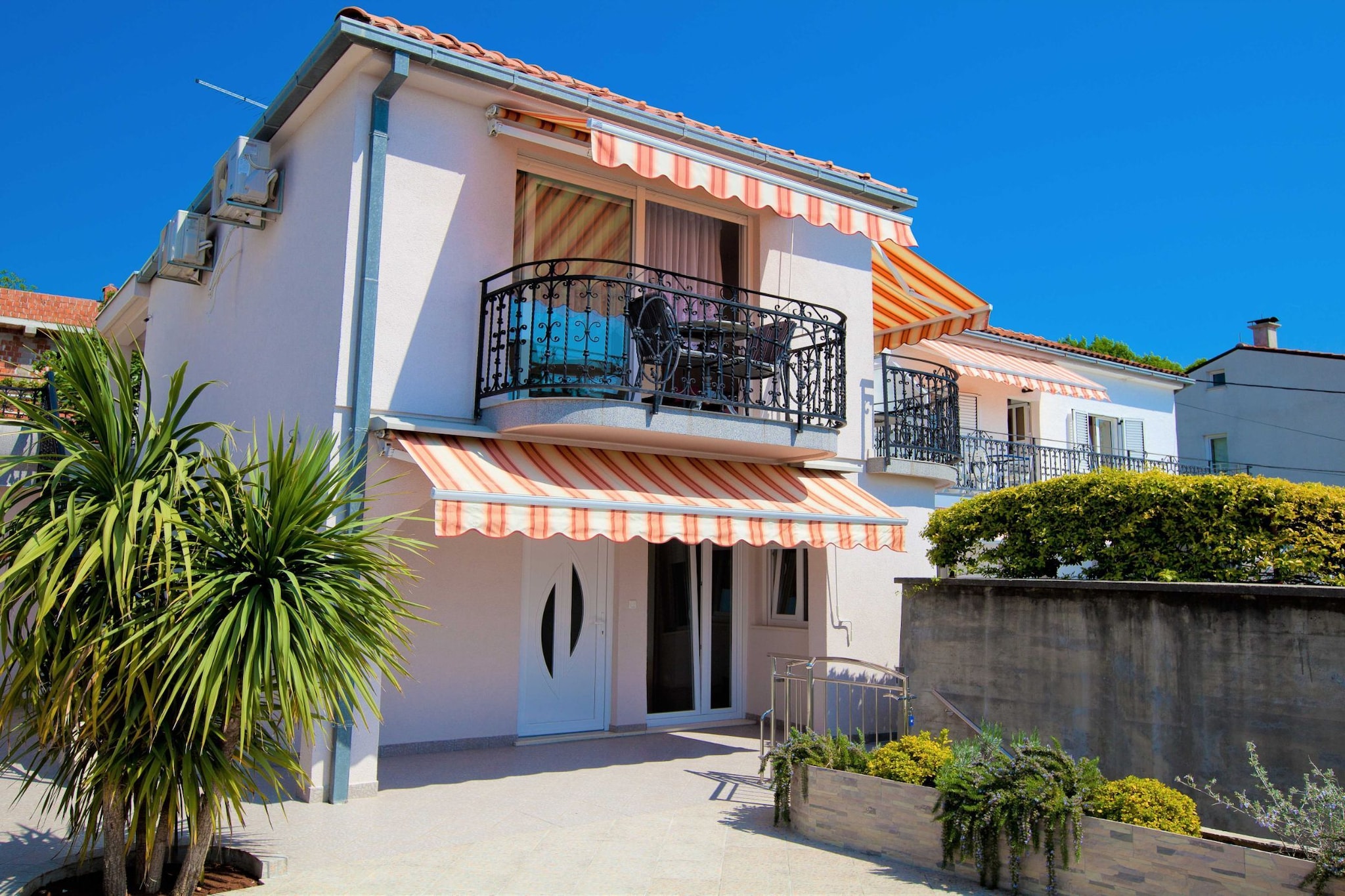 Sunny Elegant Crikvenica Apartments - Comfort One Bedroom Apartment (owner 3)-Buitenlucht
