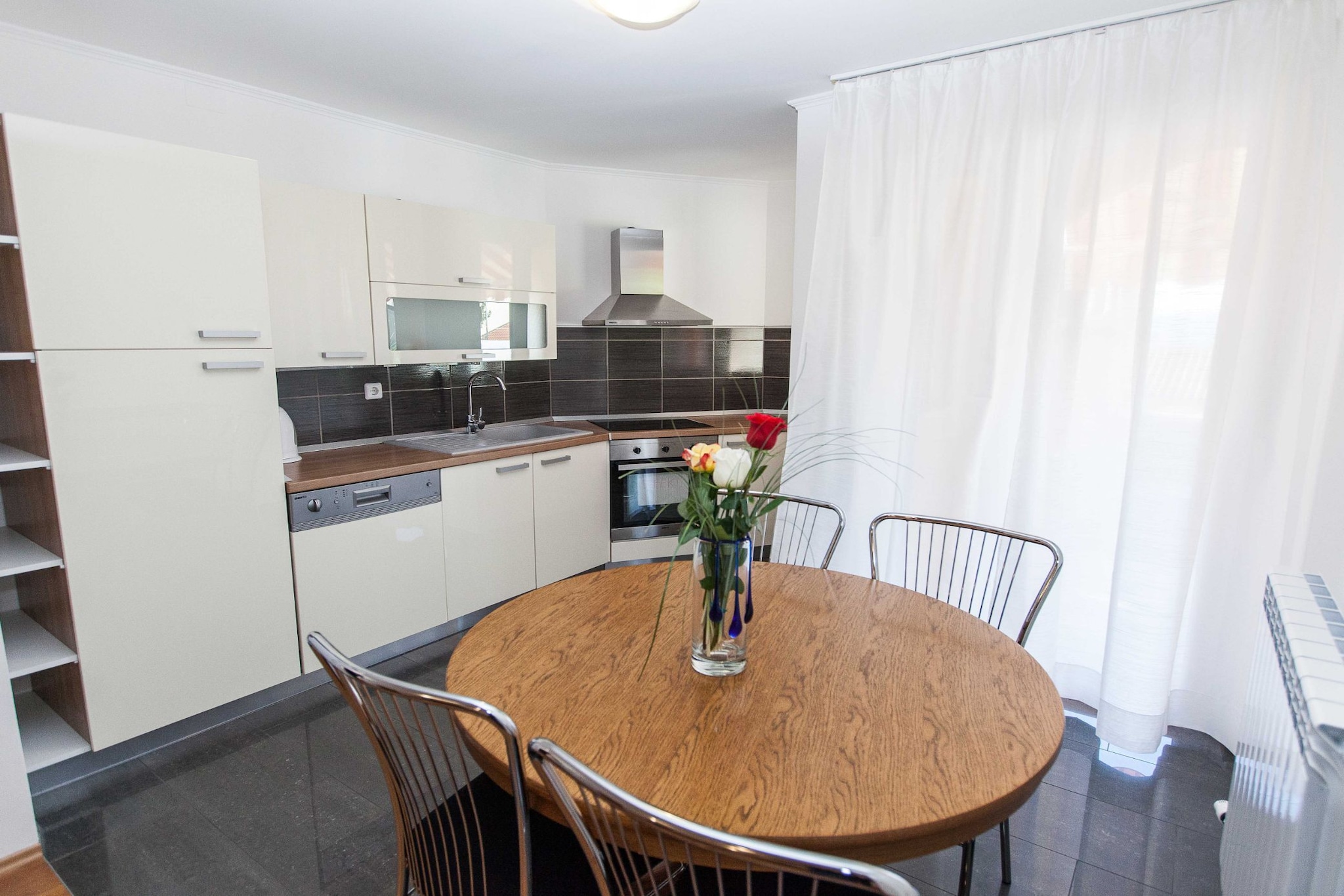 Sunny Elegant Crikvenica Apartments - Comfort One Bedroom Apartment (owner 3)-Eetkamer