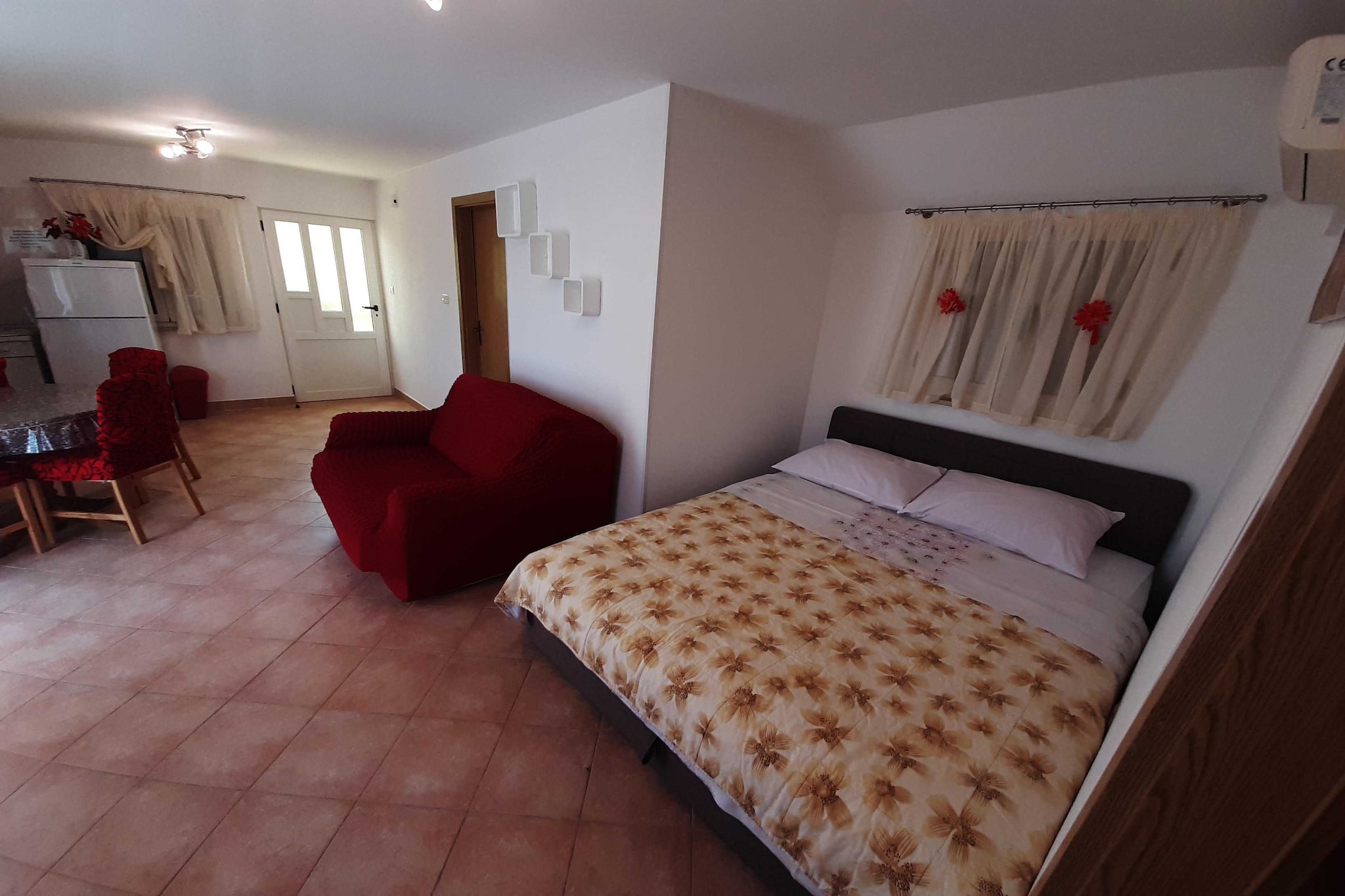 Cozy Apartments with Private Balcony Vinisce - Standard Two Bedroom Apartment