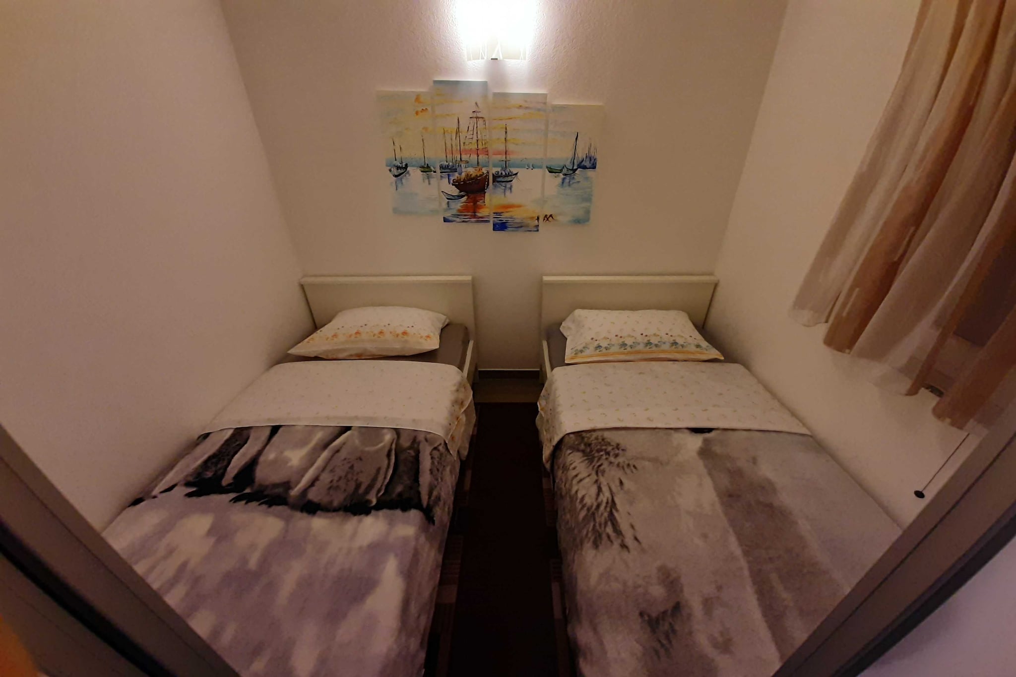 Cozy Apartments with Private Balcony Vinisce - Comfort Two Bedroom Apartment (Owner III)