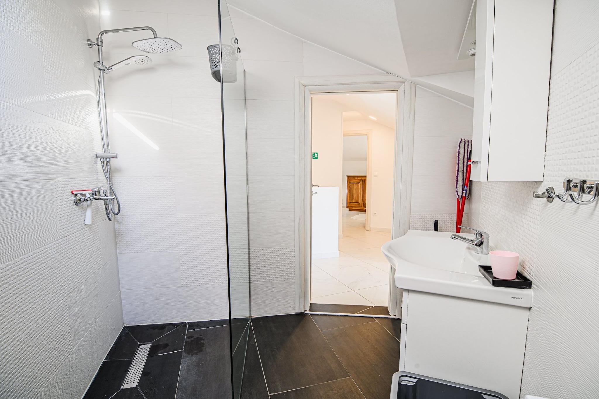 Sleek and Stylish Umag Apartments with Sea View - Two Bedroom Apartment with Terrace (owner 2)-Bathroom