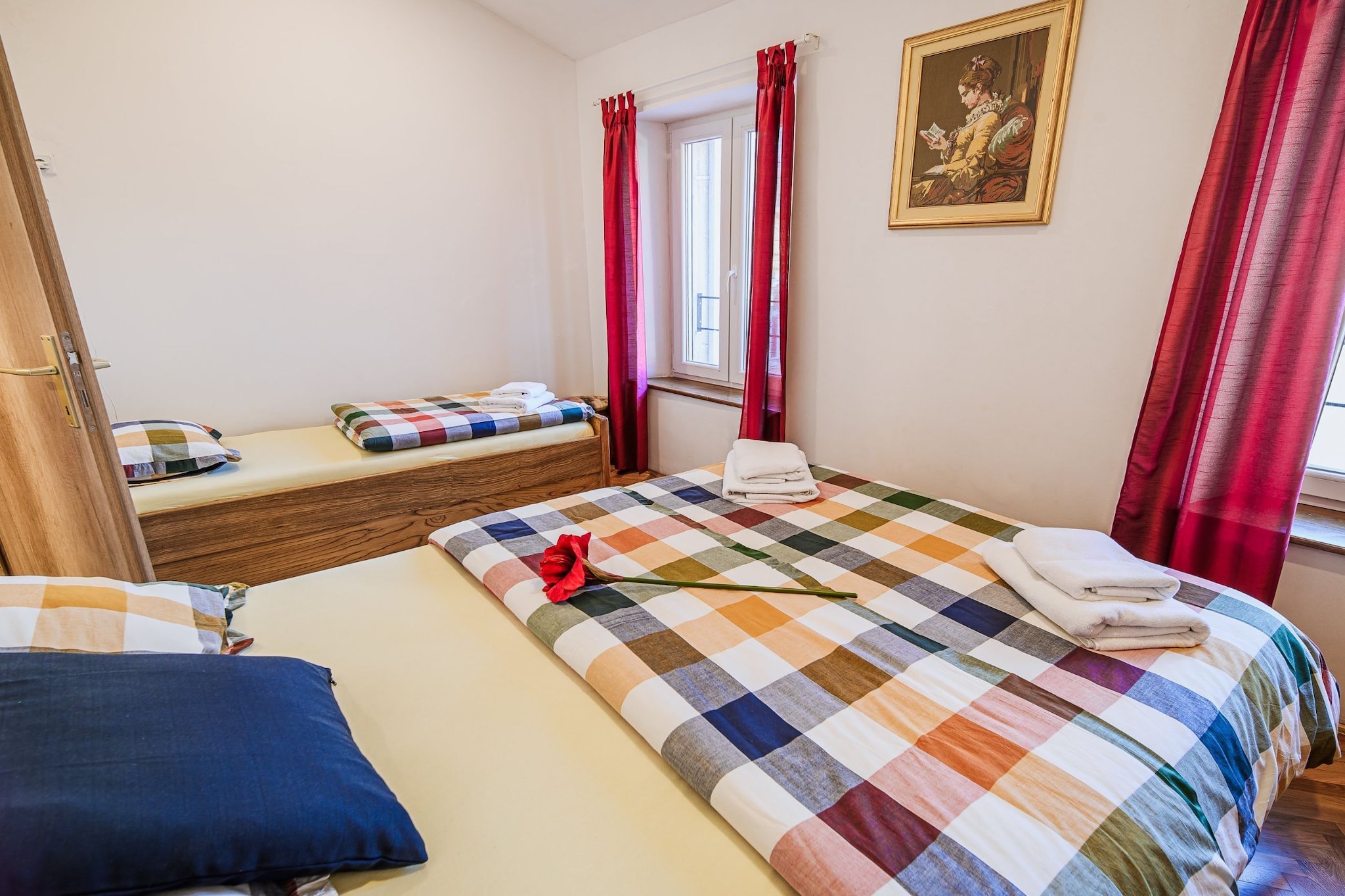 Sleek and Stylish Umag Apartments with Sea View - Comfort Two Bedroom Apartment with Terrace (owner 3)-Schlafzimmer