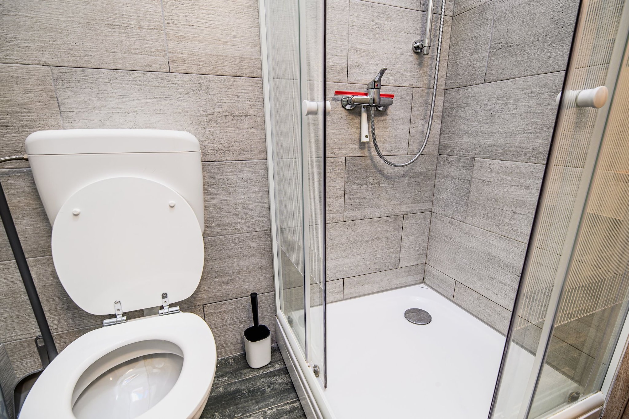 Sleek and Stylish Umag Apartments with Sea View - Comfort Two Bedroom Apartment with Terrace (owner 3)-Badezimmer