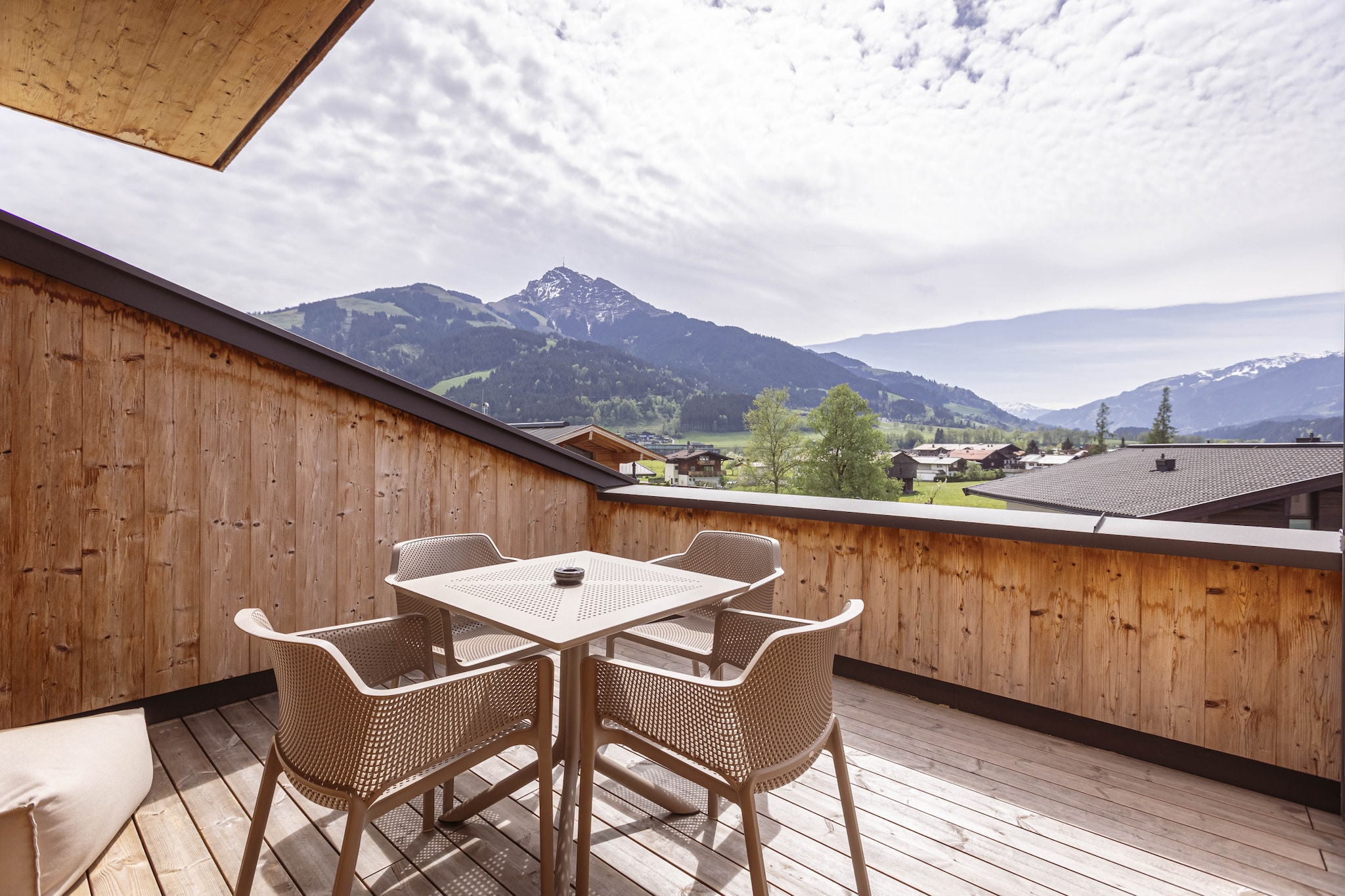 Kitzbühel Suites 3 - Terrasbalkon