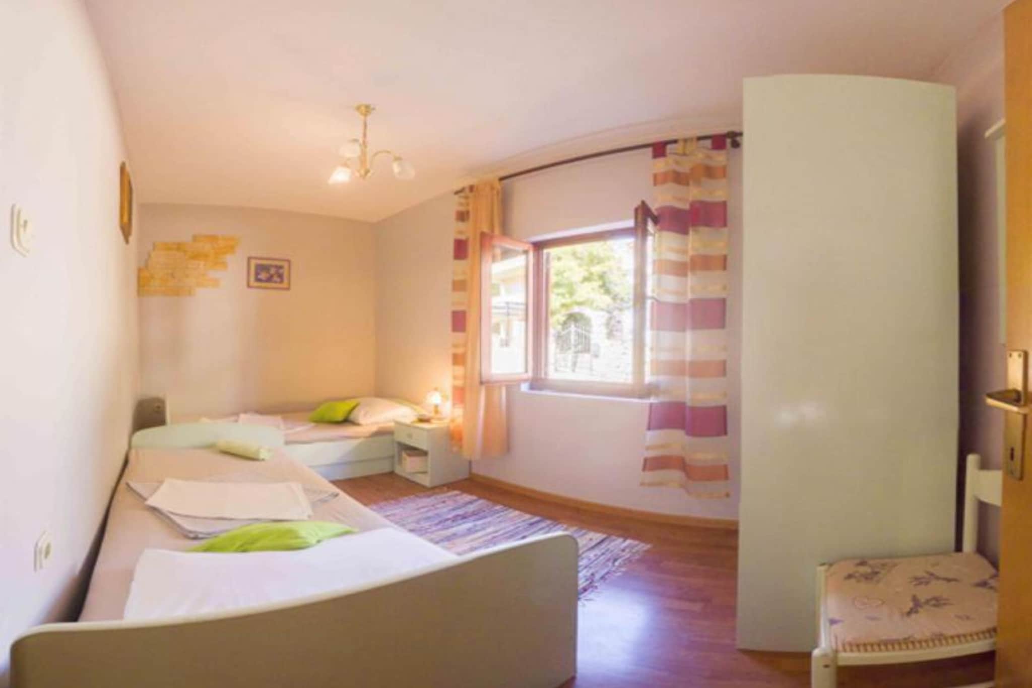 Apartments Jukica - Three Bedroom Apartment With Sea View
