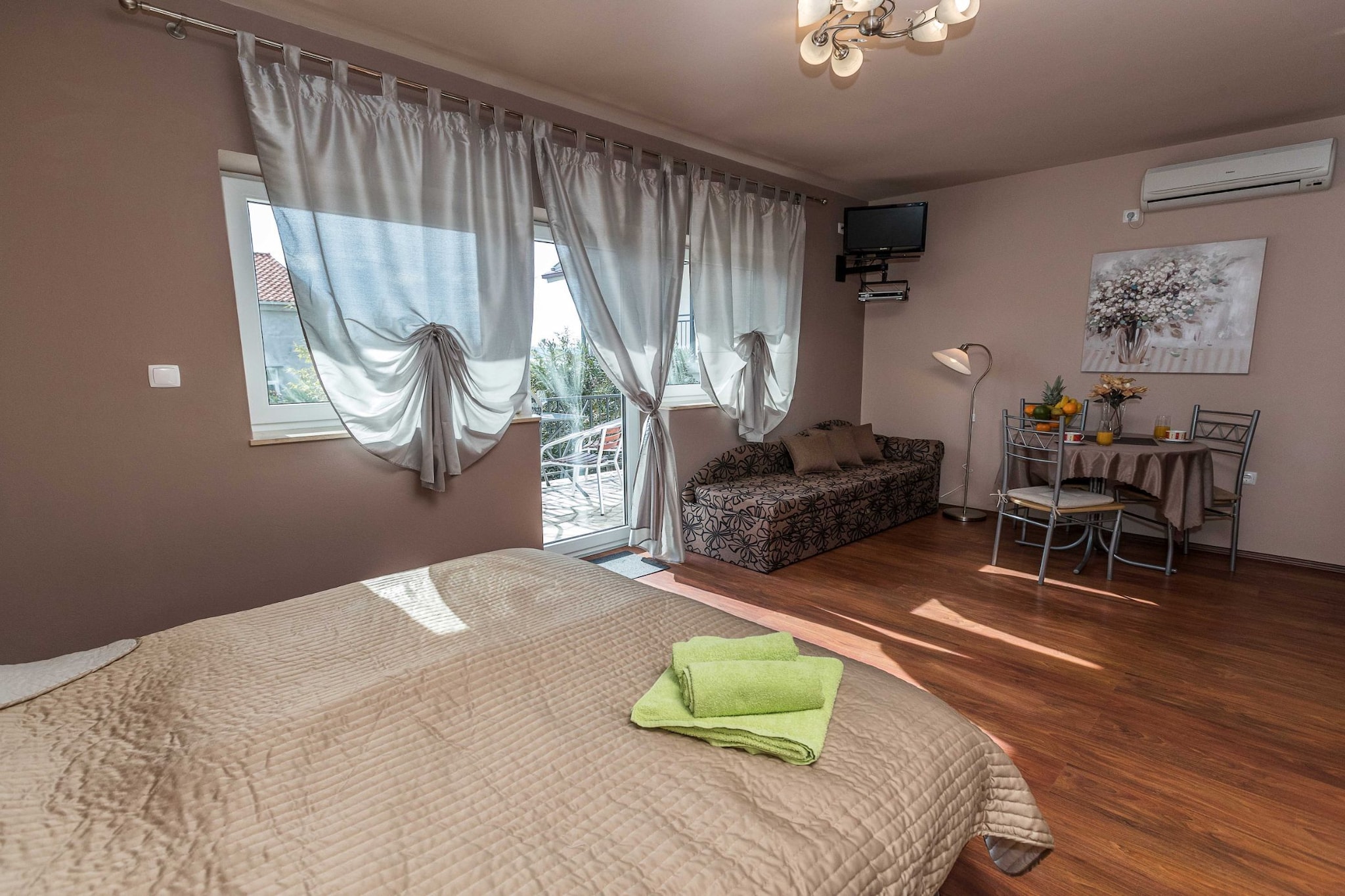 Beachfront Crikvenica Apartments with Sea View - Classic Studio Apartment with Sea View (owner 2)-Chambre